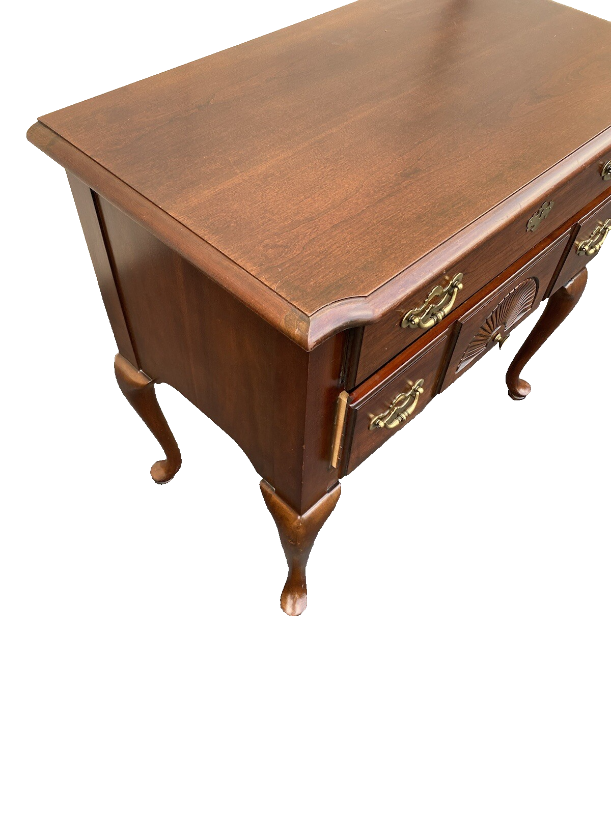 64544 Thomasville Collectors Cherry Queen Anne Low Boy