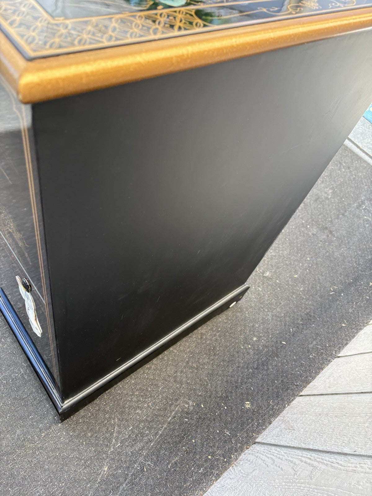 66705 Oriental Figural Storage Cabinet Server Sideboard with Drawer