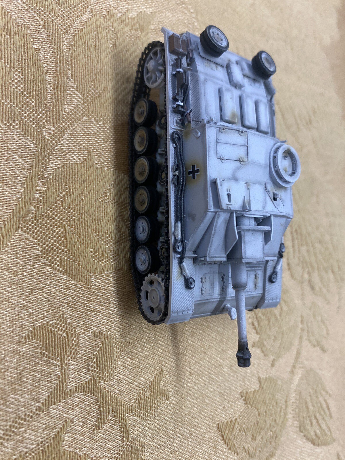 ES 54: Grouping of 7 Military Vehicles  Tanks    3 3/4" to 4" long