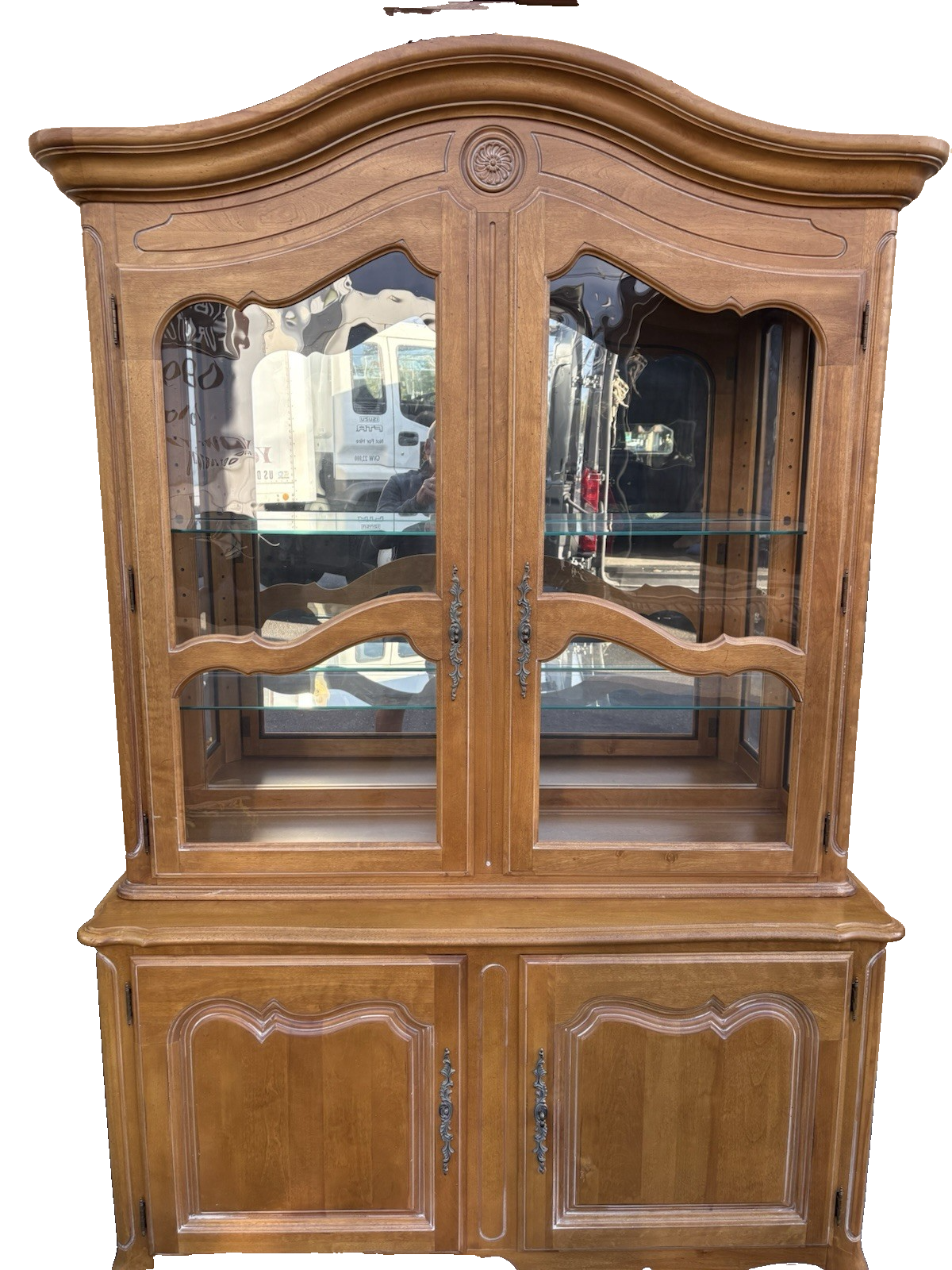 67124 French Country ETHAN ALLEN China Cabinet Curio