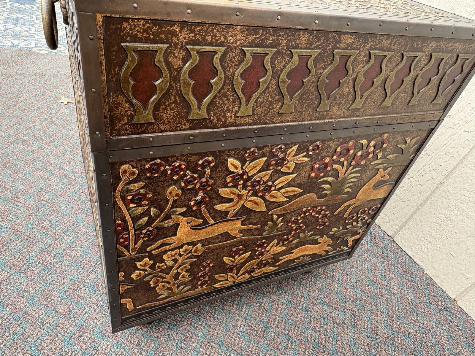 67174 Fancy Storage Trunk Cabinet with Bird Design