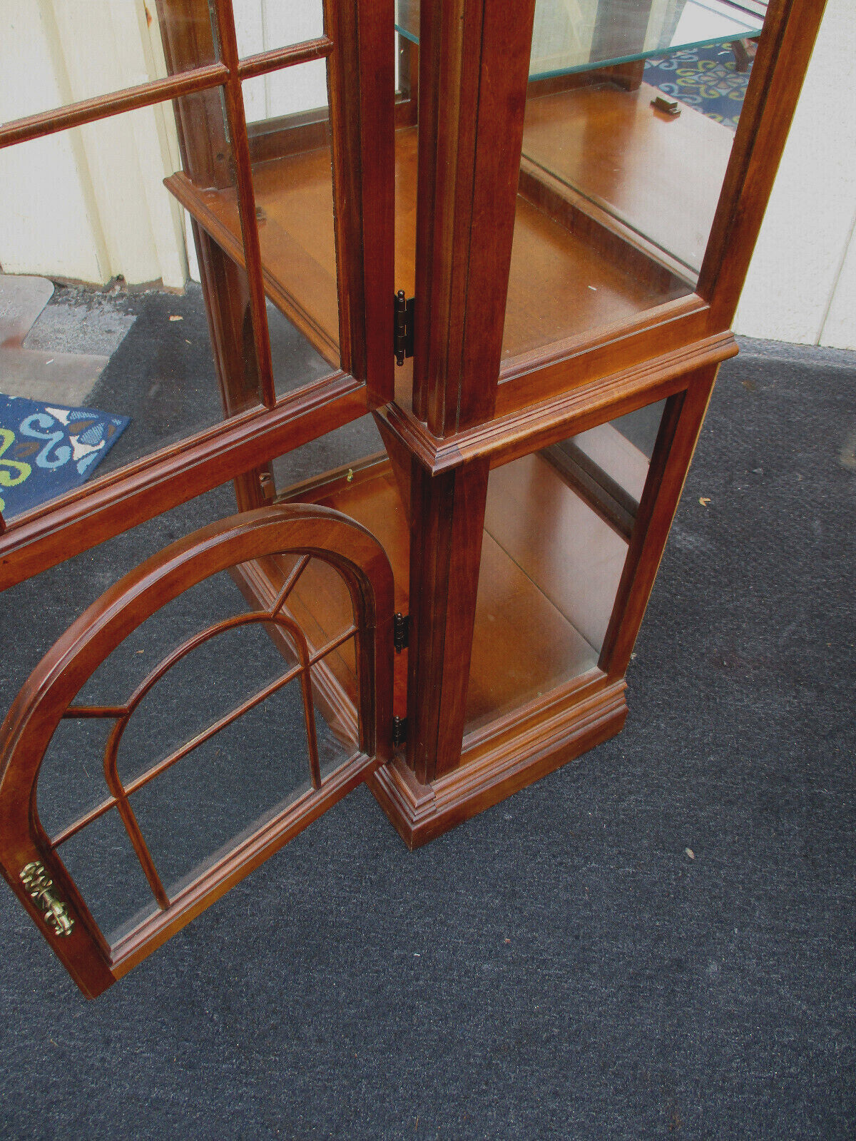 63665  Mahogany Curio Cabinet China Showcase Bookcase