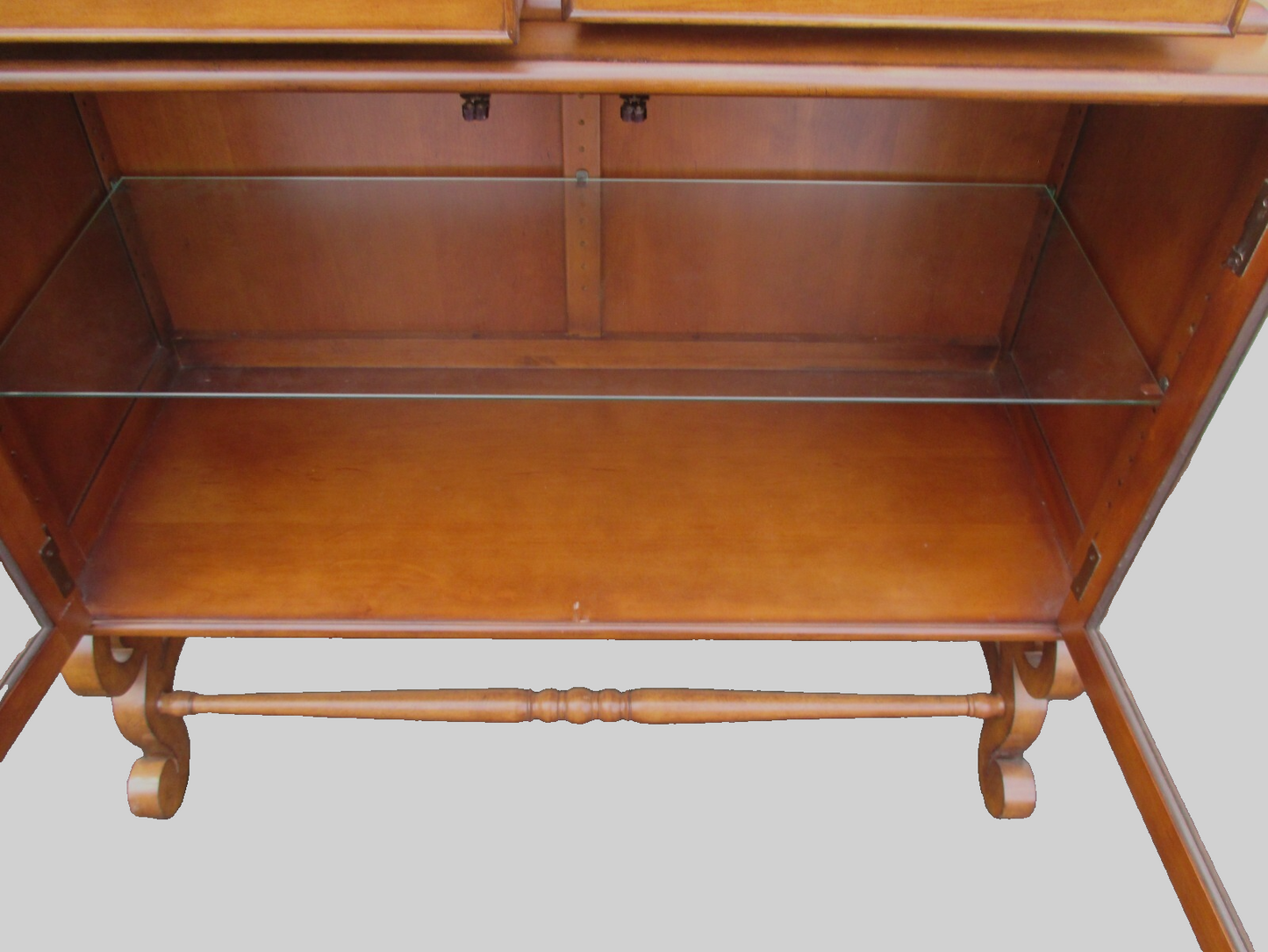 62851 Lane Furniture Server Sideboard Server Curio Display Cabinet