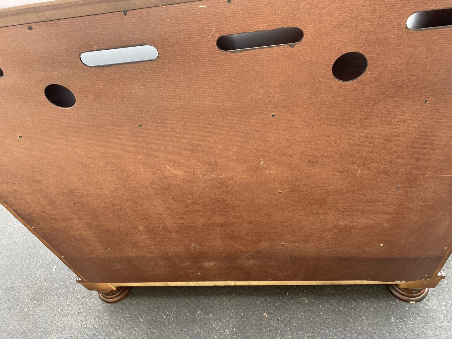 66081 Mahogany Television Stand Credenza Buffet Server