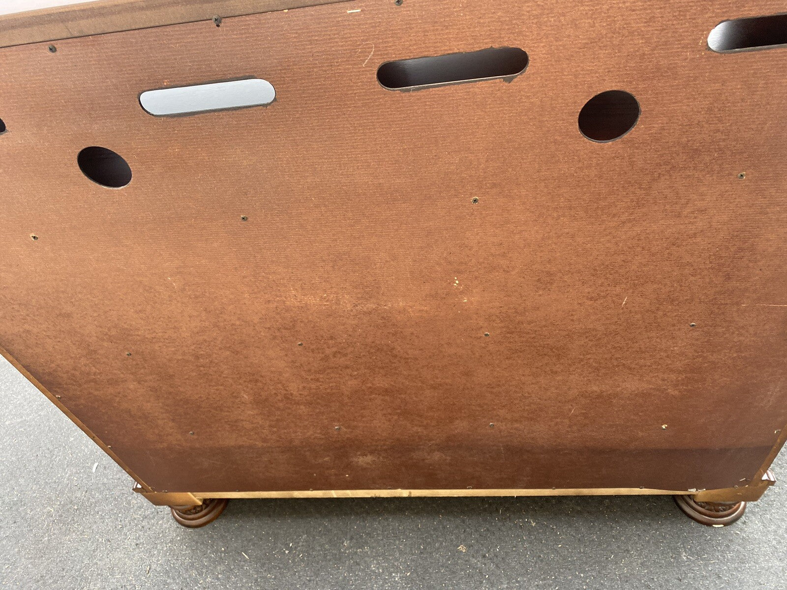 66081 Mahogany Television Stand Credenza Buffet Server