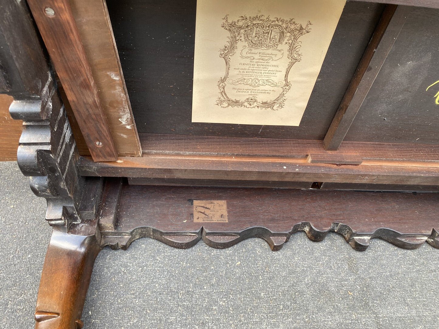 65736 C W KITTINGER Mahogany  Tea Table Lamp Table Stand