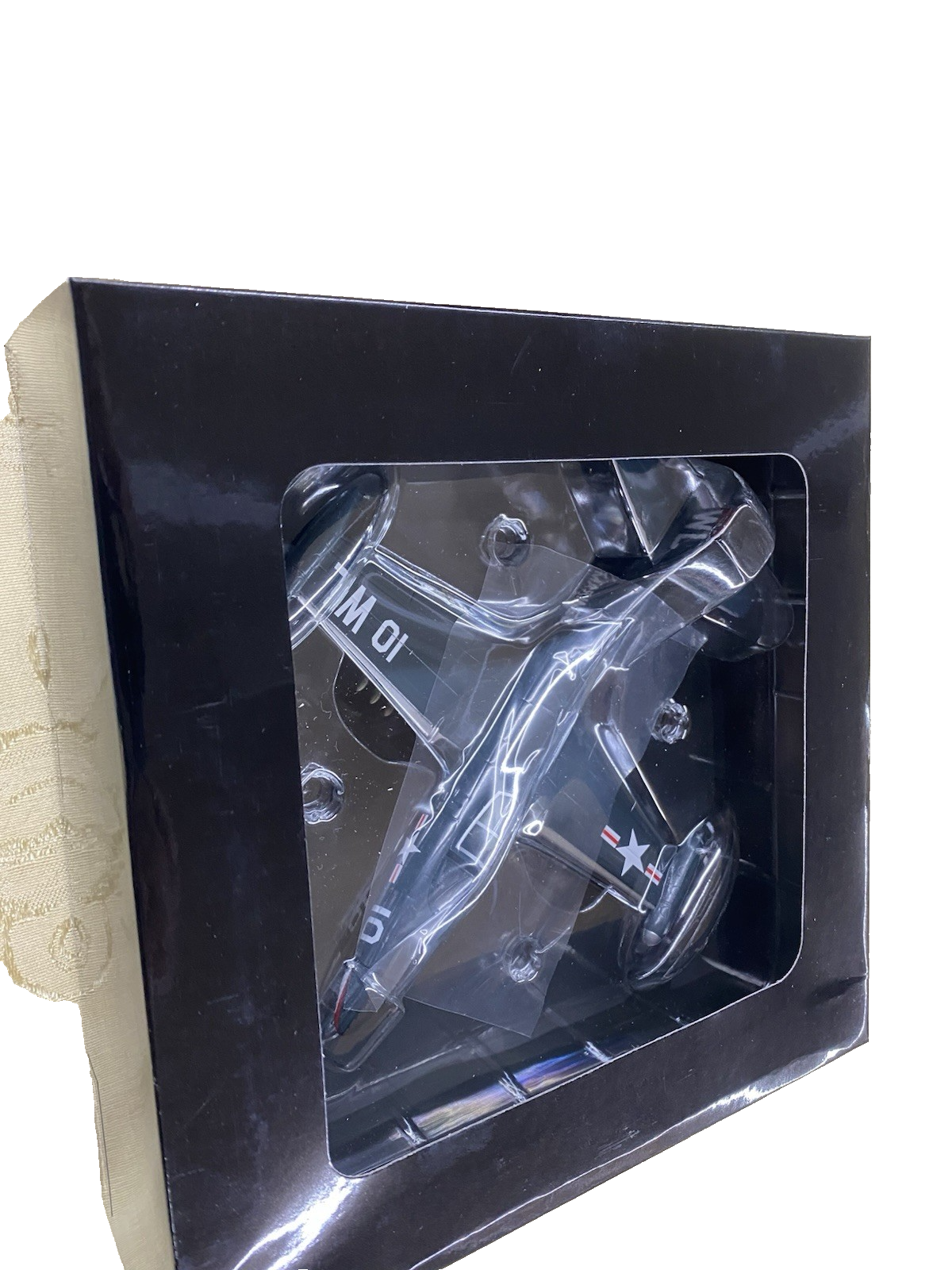 ES 223:    Falcon Models 2010 Wings of Fame F9F-5   126109   VMF -311  airplane