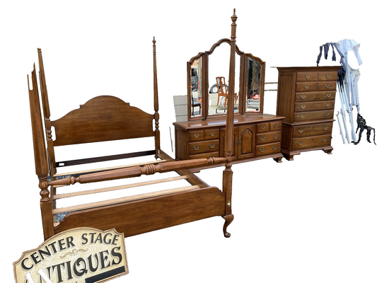 66572   THOMASVILLE Fisher  Park High Chest Dresser w/ Mirror Queen  Poster Bed