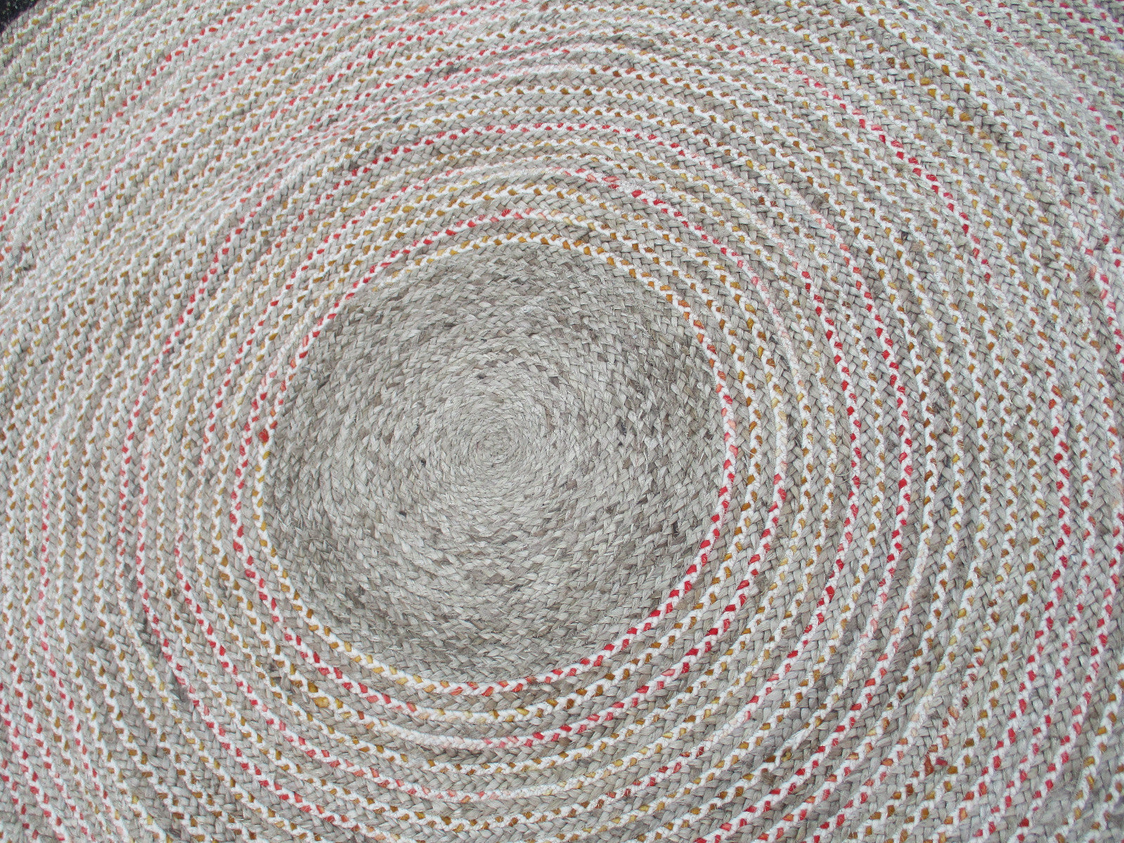 RUG 05:      Round 5 foot  10 inch   Rug    NU LOOM DISCOTEK