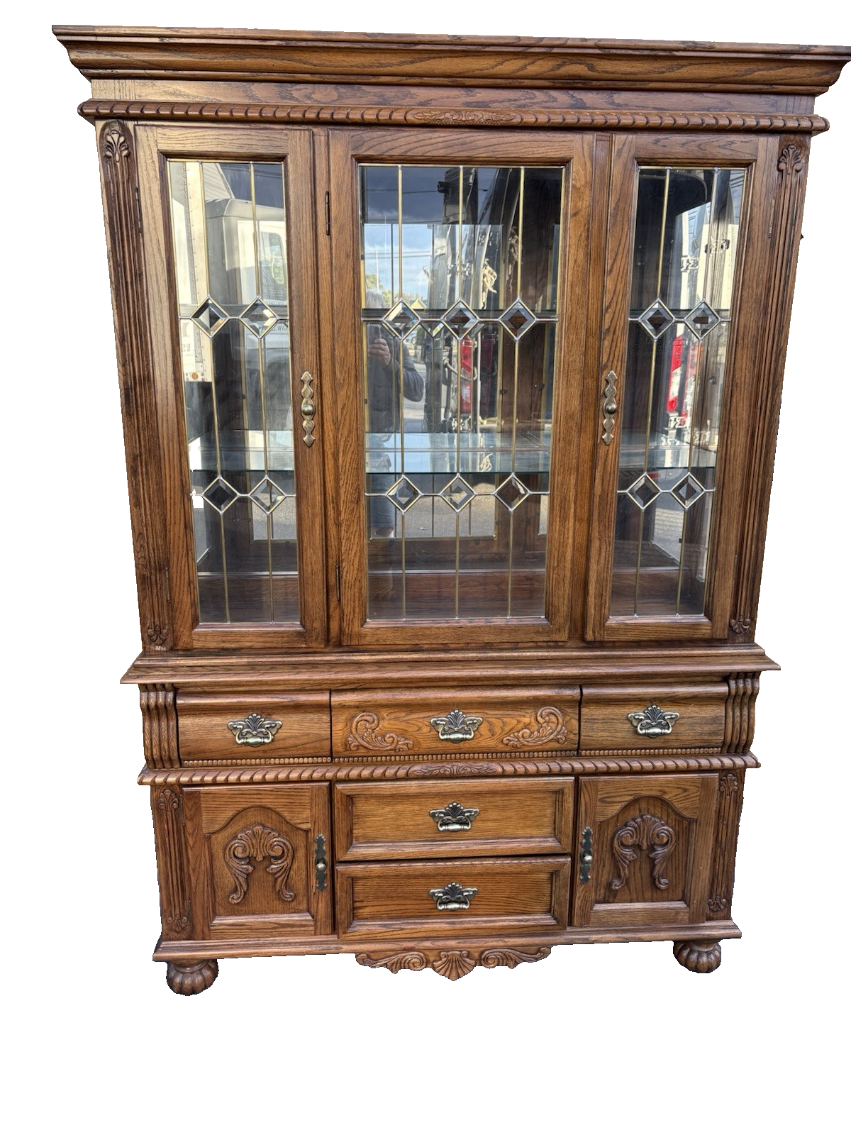 67122 Leaded Glass Oak China Cabinet Curio