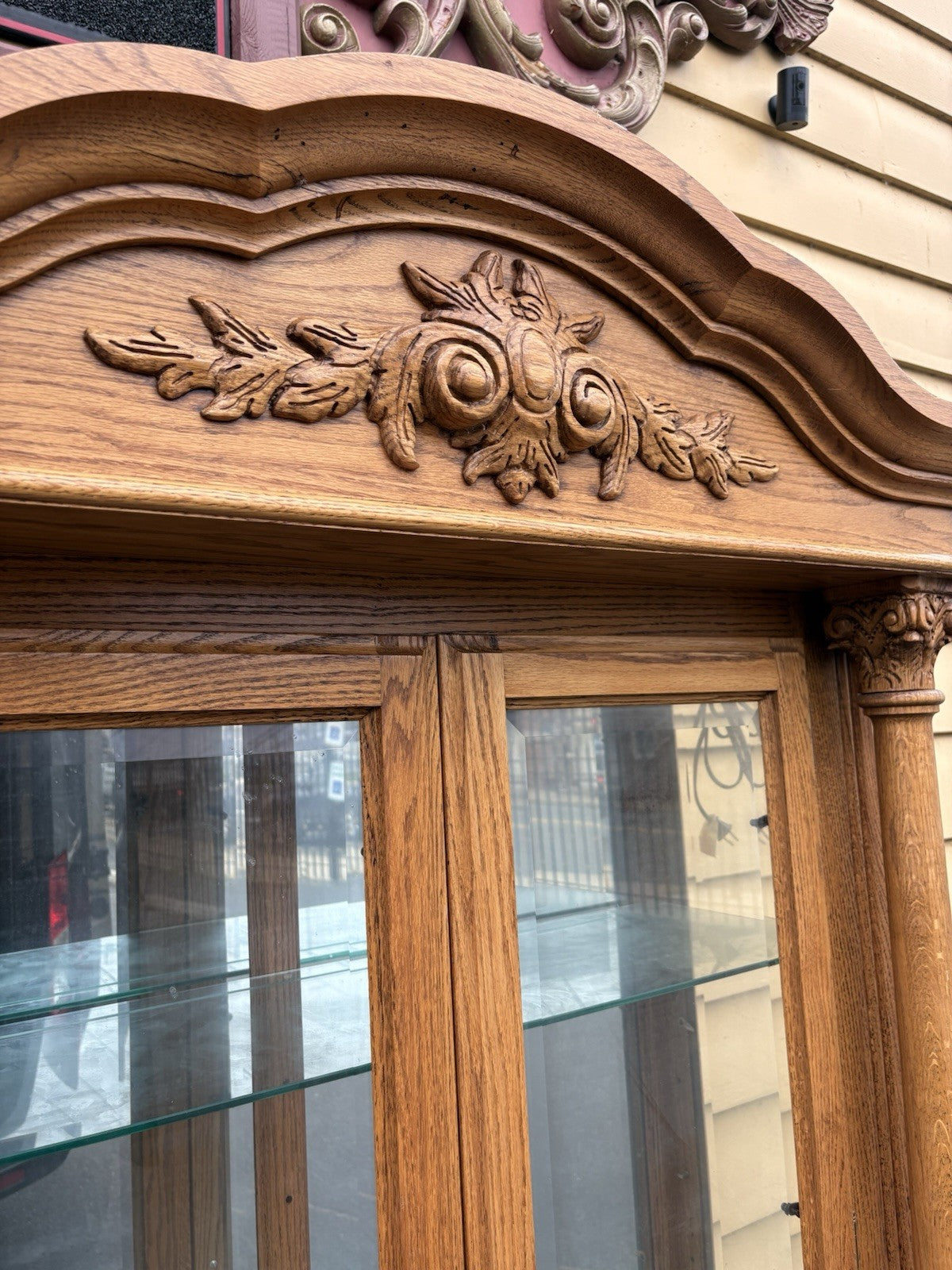 66737 Super Quality Oak Curio China Cabinet