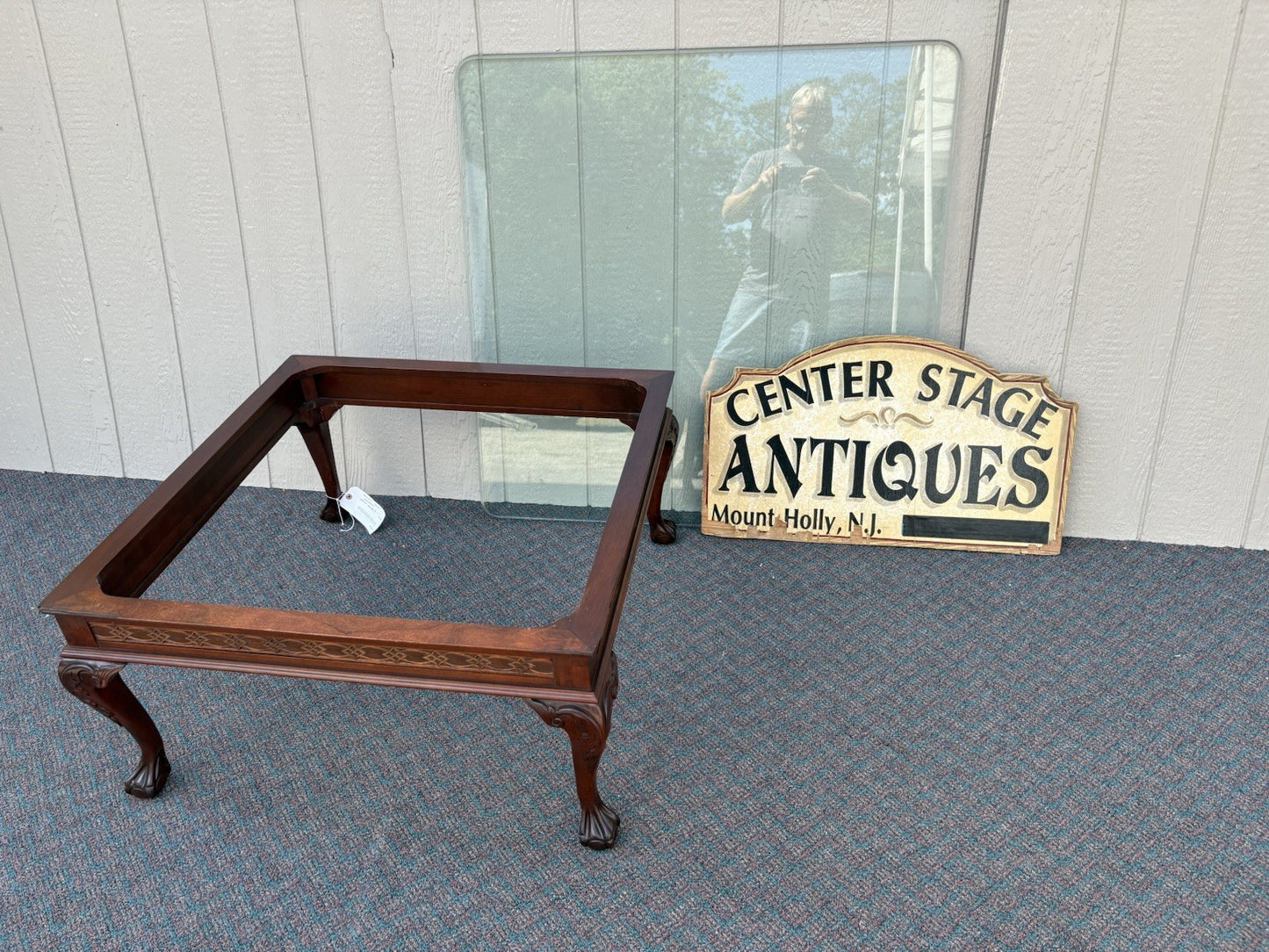 63903 Solid Mahogany Chippendale Glass Top Coffee Table Stand