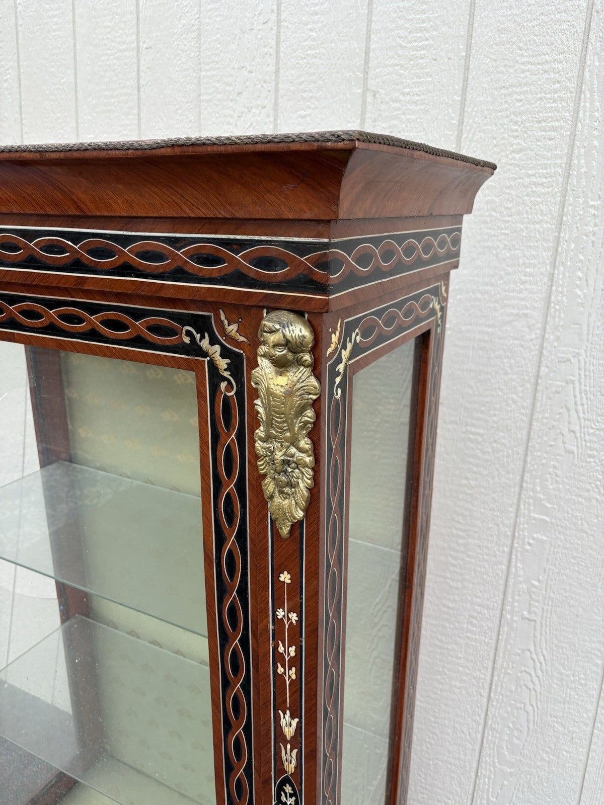 66959 Louis XV Curio China Cabinet with Bronze Ormalu