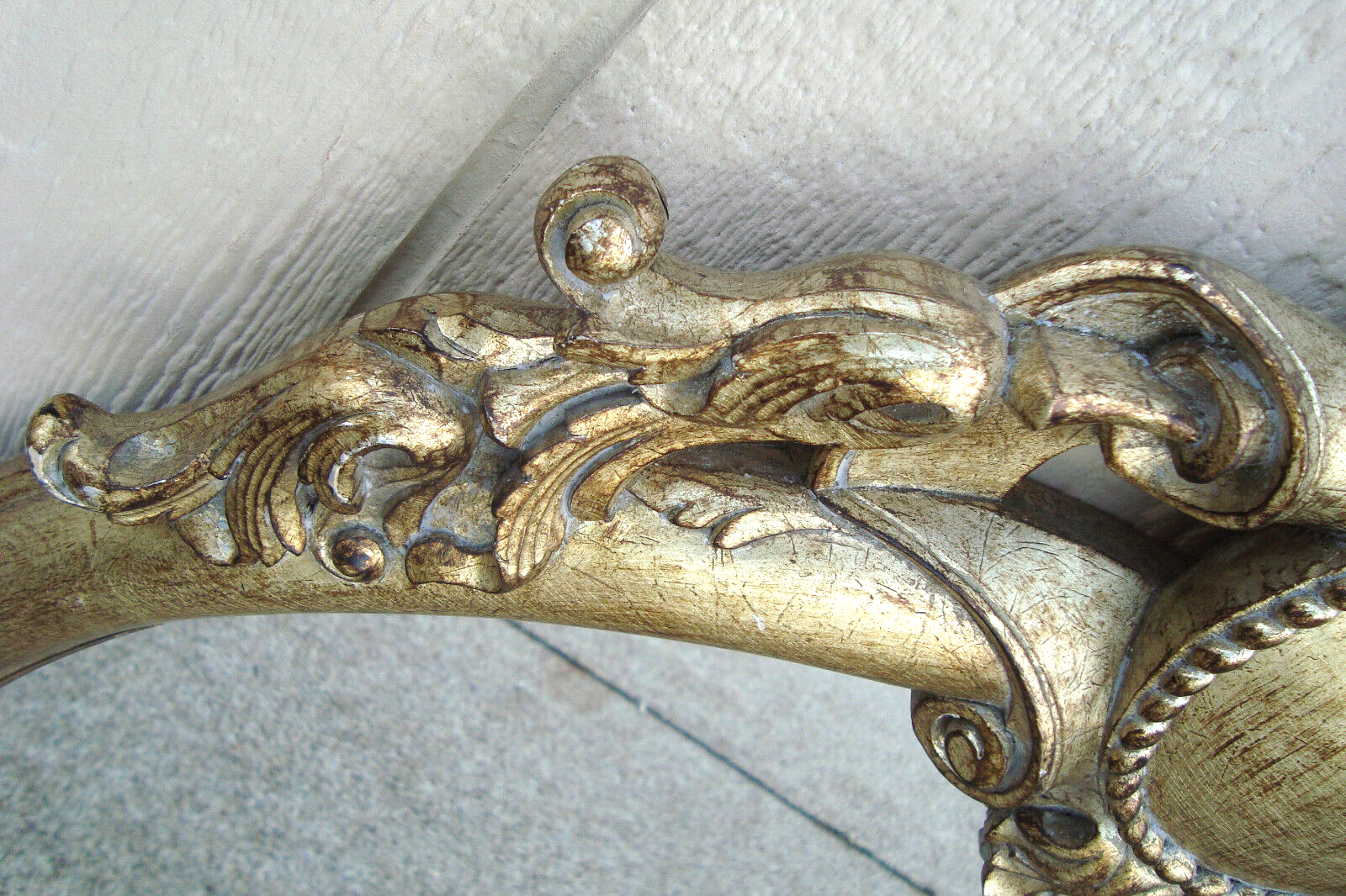 59284 Oval  Decorator Mirror in Fancy Picture Frame