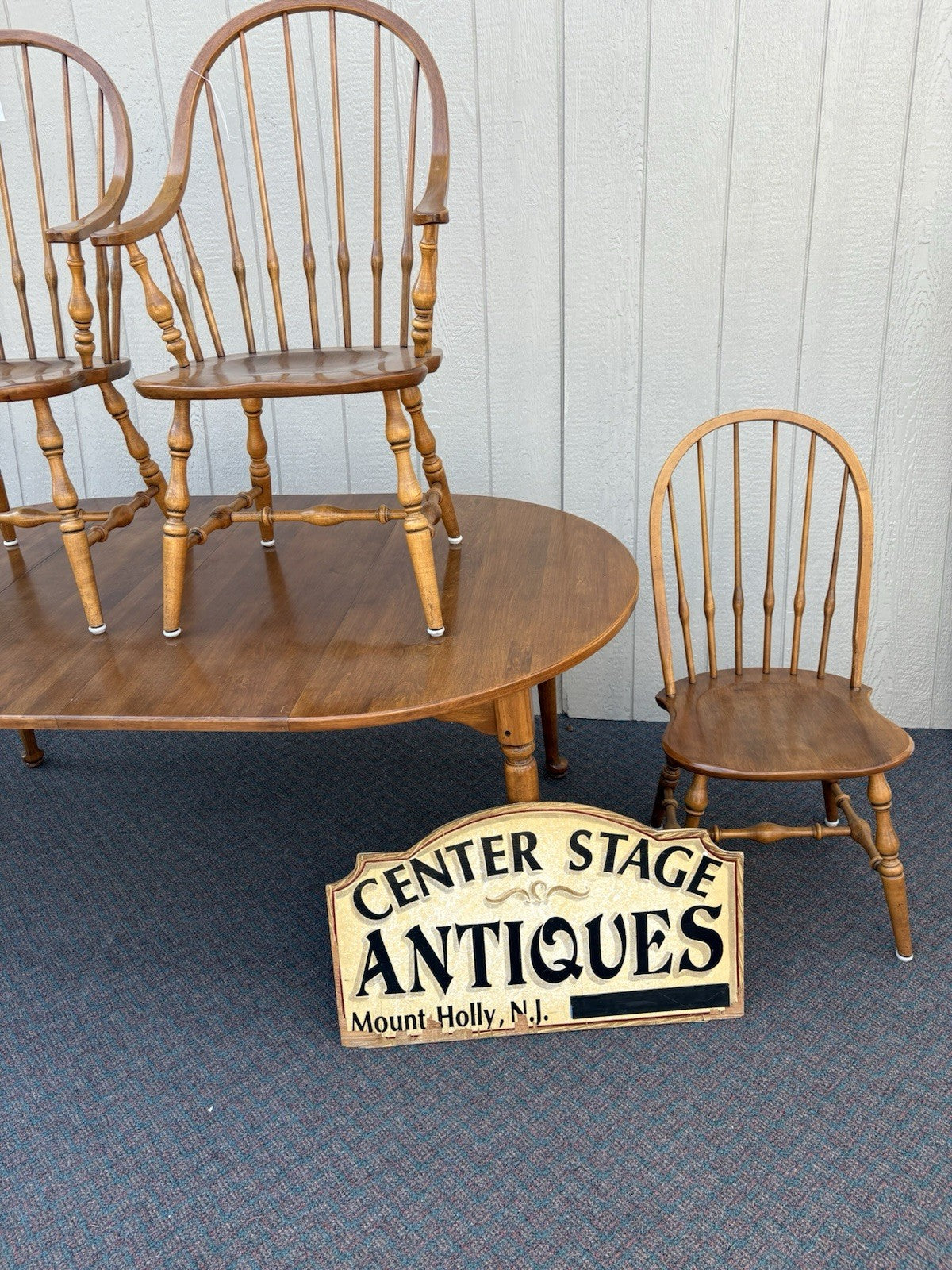 66858 ETHAN ALLEN Maple Dining Table W/ 2 Leafs + 4 Windsor Chair s