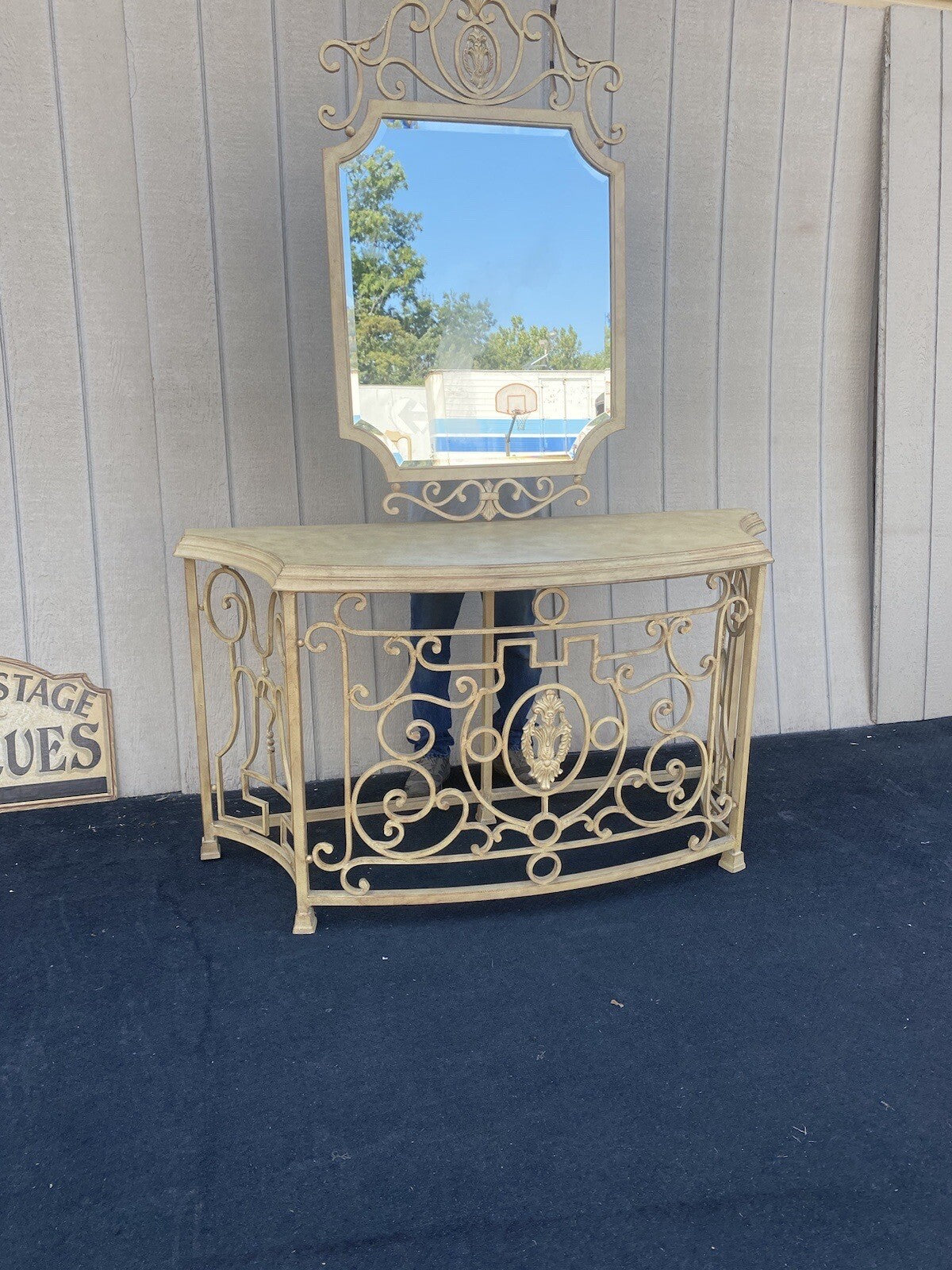 64721 Decorator Iron Console Table with Mirror