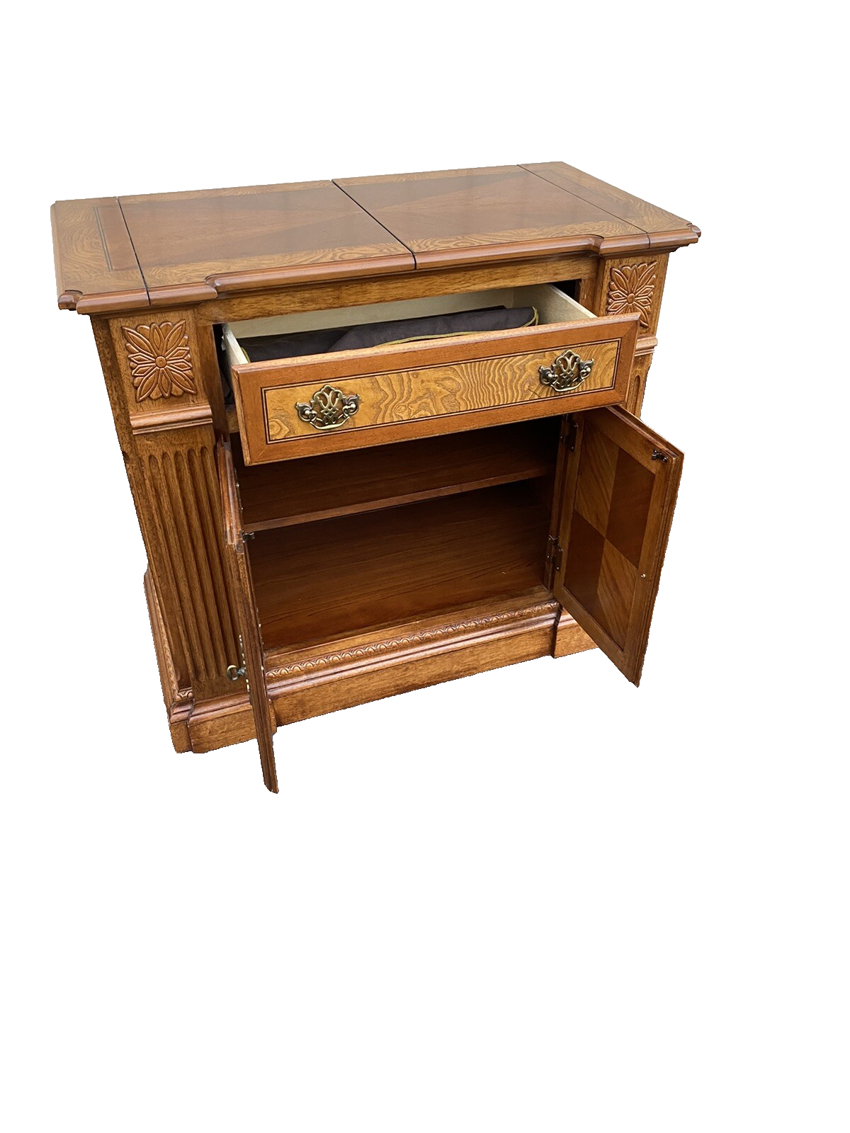 66098 Mahogany Universal Furniture Bar Cart Sideboard Server Cabinet