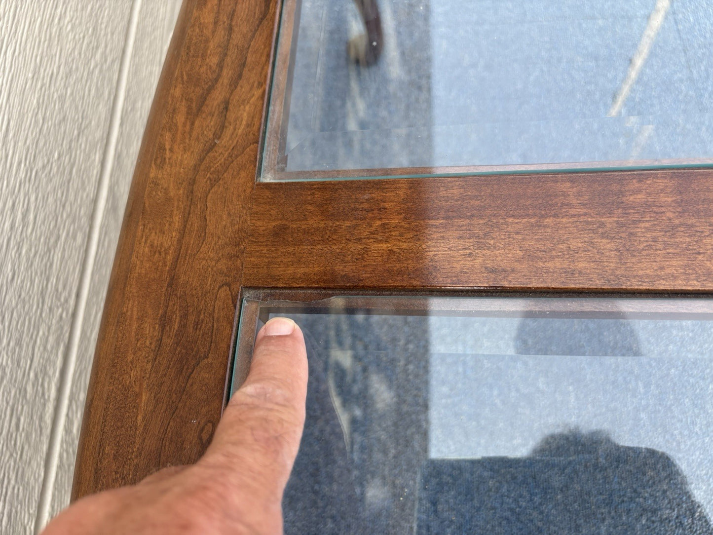 62020 PENNSYLVANIA HOUSE  Cherry Glass Top Queen Anne Coffee Table