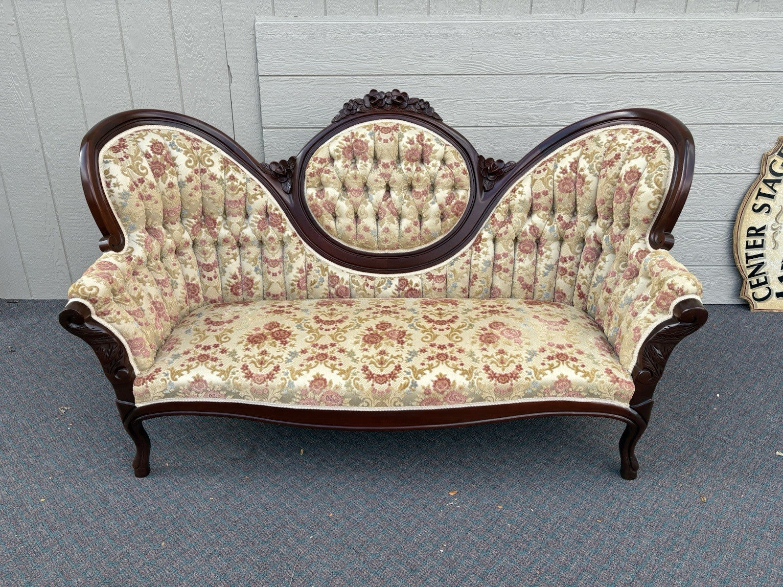 67146 Victorian Furniture??  or  Kimball ??  Victorian Style Sofa Loveseat Chair