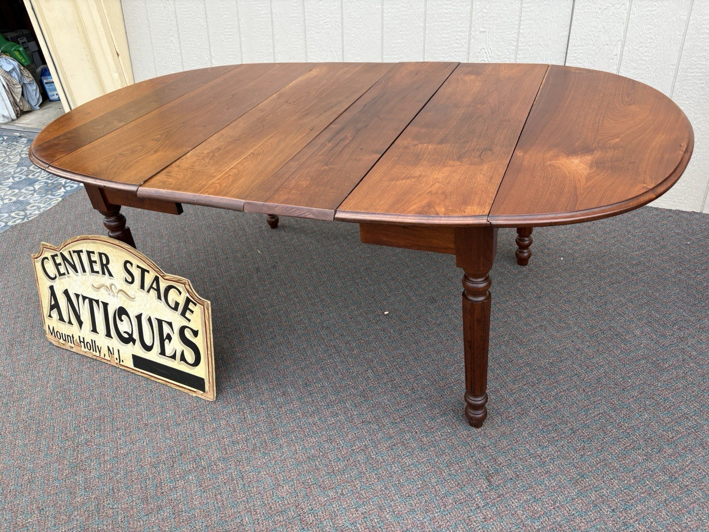 67045 Antique Victorian Walnut Dropleaf Dining Table w/ 2 leafs Top 42" x 48"