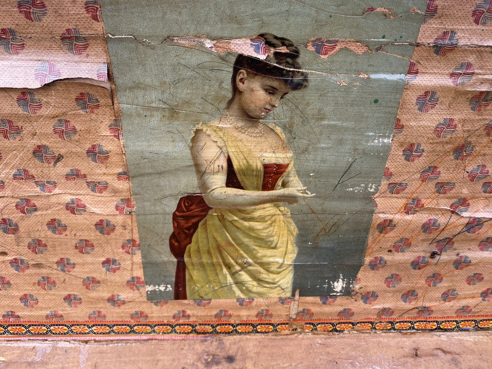 66220 Antique Dome Top Trunk Blanket Chest Storage Chest