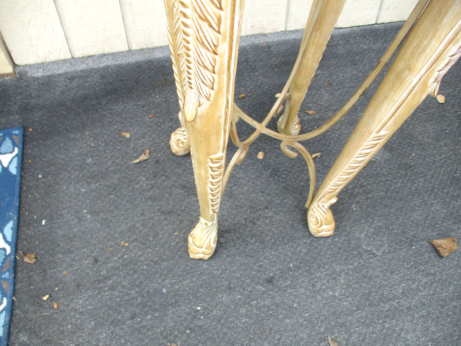 63516    Modern Plant Pedestal with Original Factory Finsh