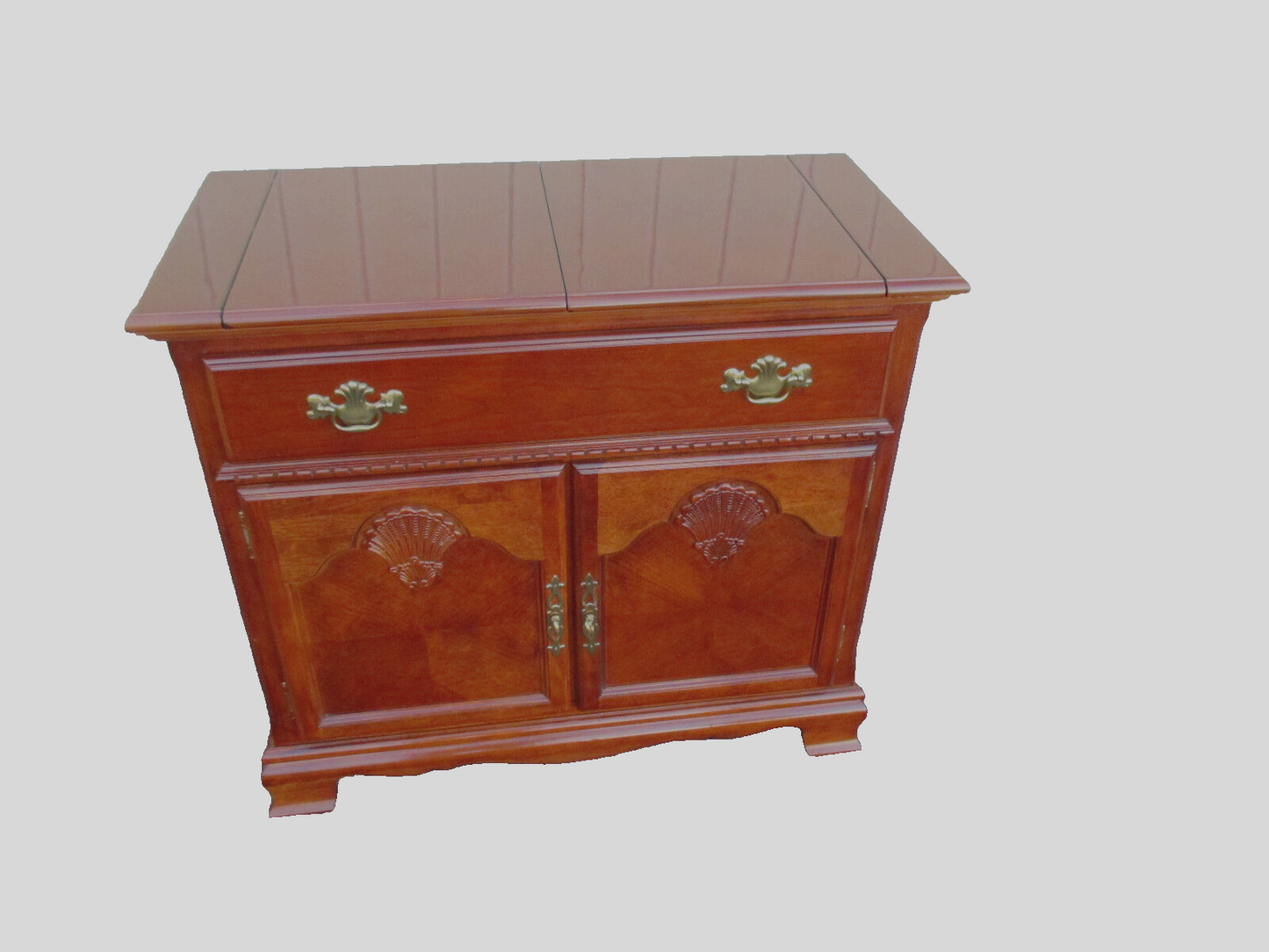 63966 Mahogany Bar Cart Server Cabinet Flip Top