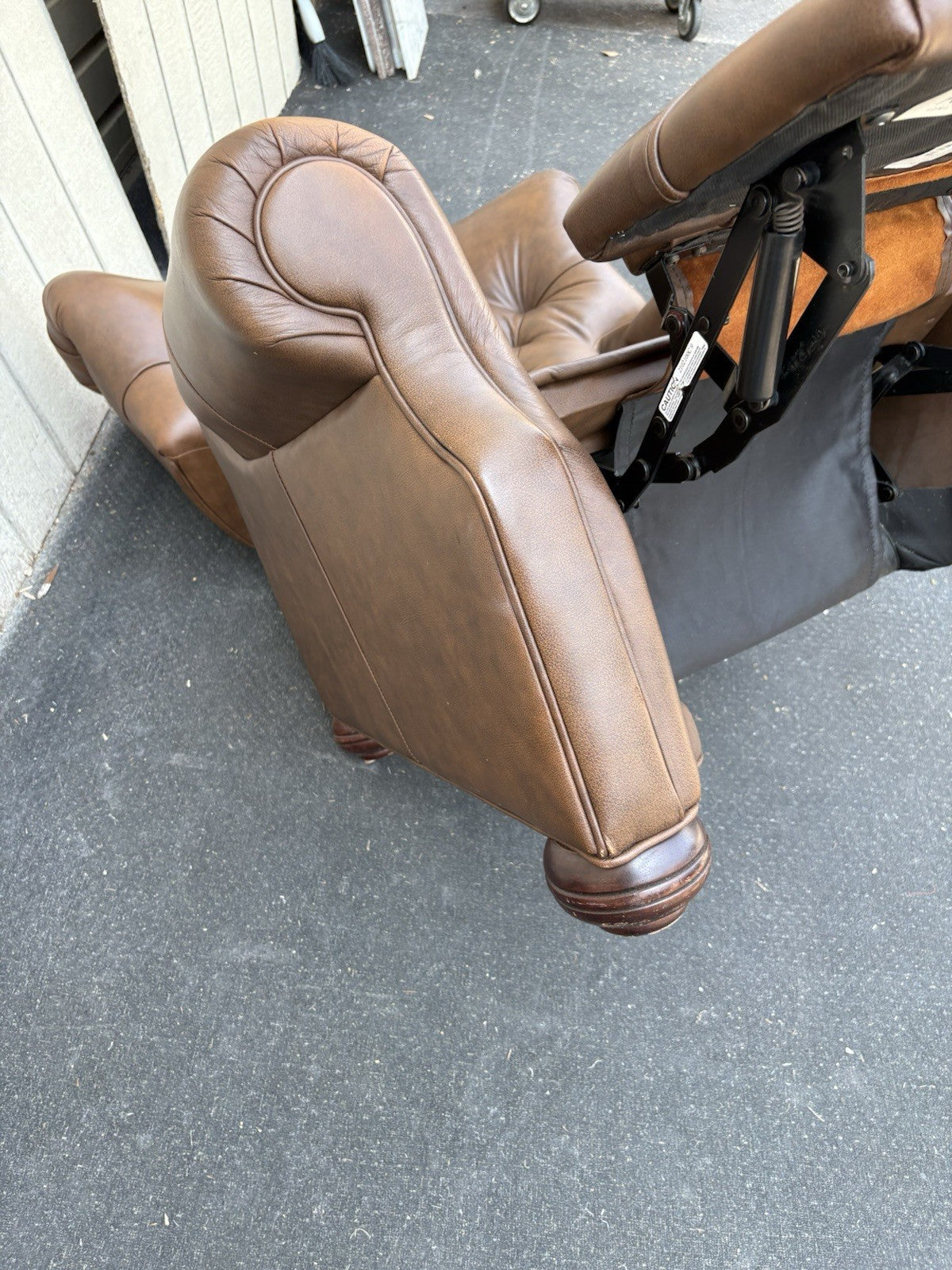66789   Ethan Allen Leather Recliner Chair
