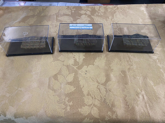 ES 46:    Group of 3  military  tanks