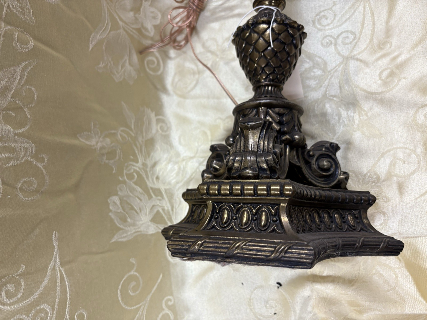 61657  Vintage Mid Century Modern Glass and Metal Table Lamp