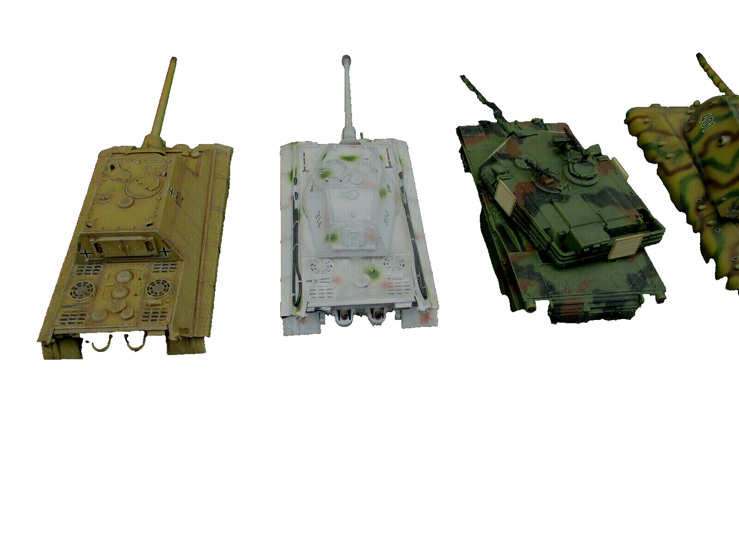 ES52 Dragon Armor Models WWII Collectible Model Grouping of 6 Military Tanks