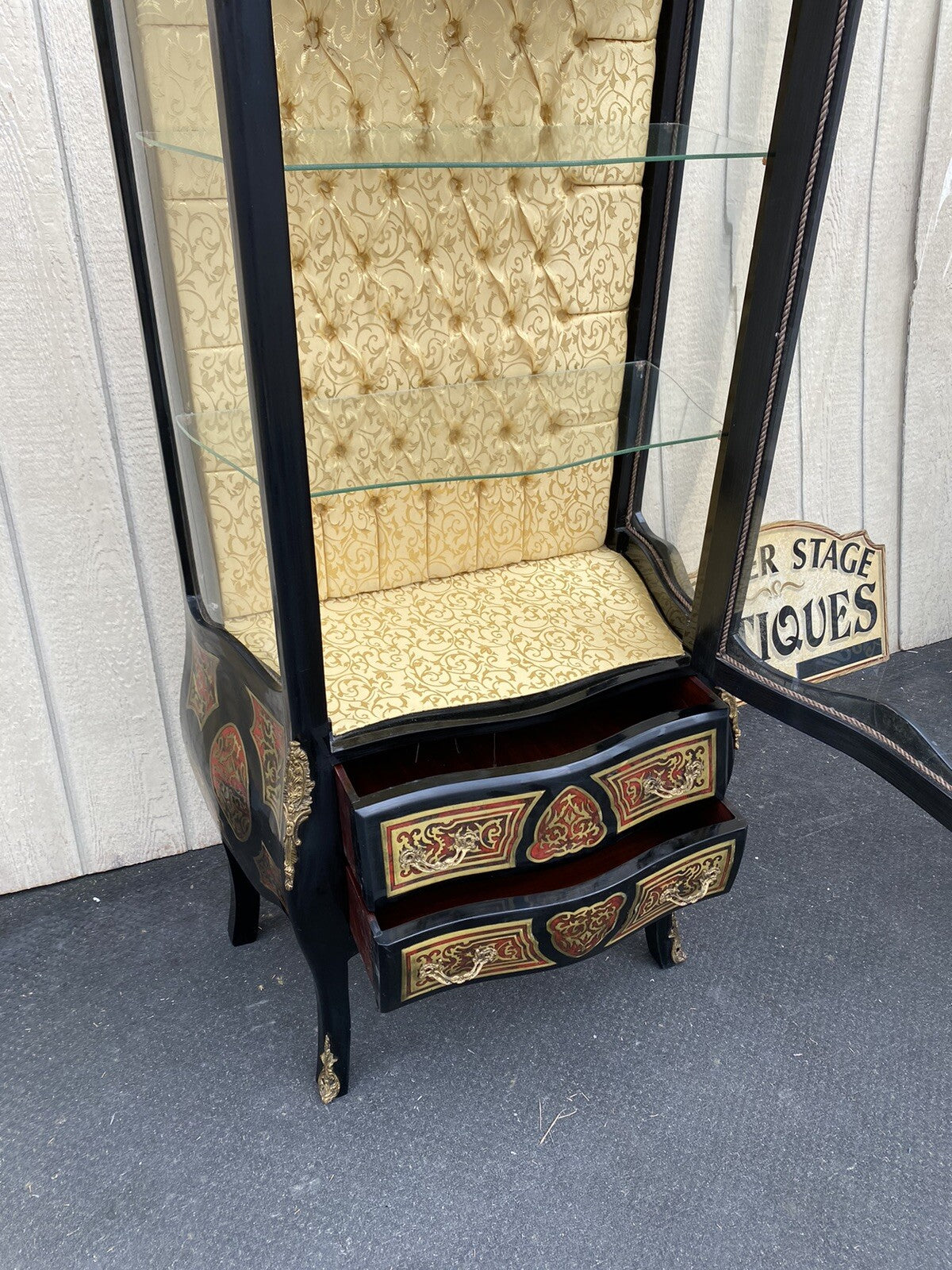 65346   Louis XV Glass Decorator Curio
