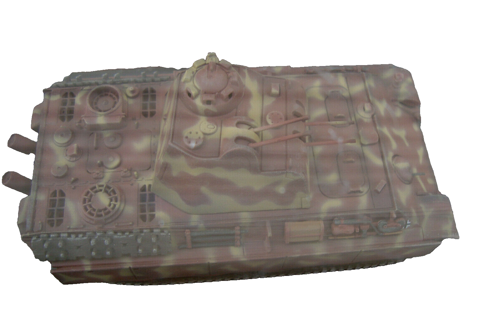 ES15 -   3 Military Tanks in Showcases