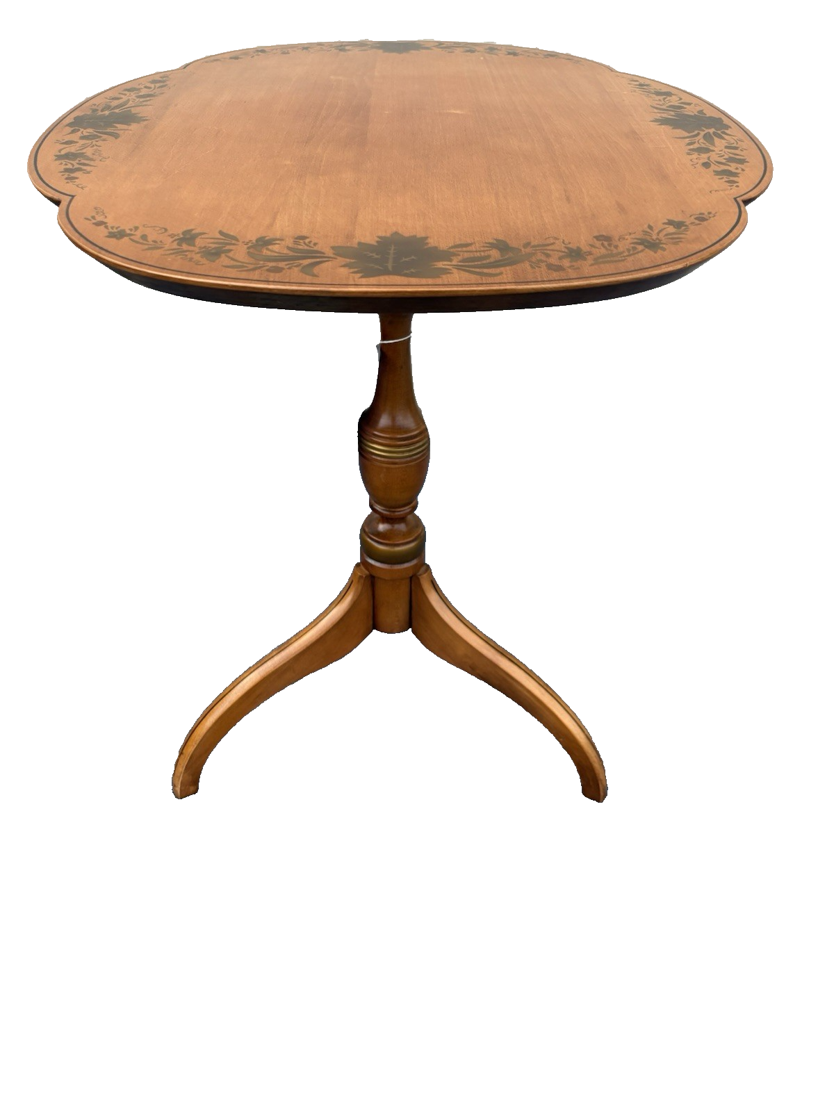 64962 HITCHCOCK Tilt Top Maple Table