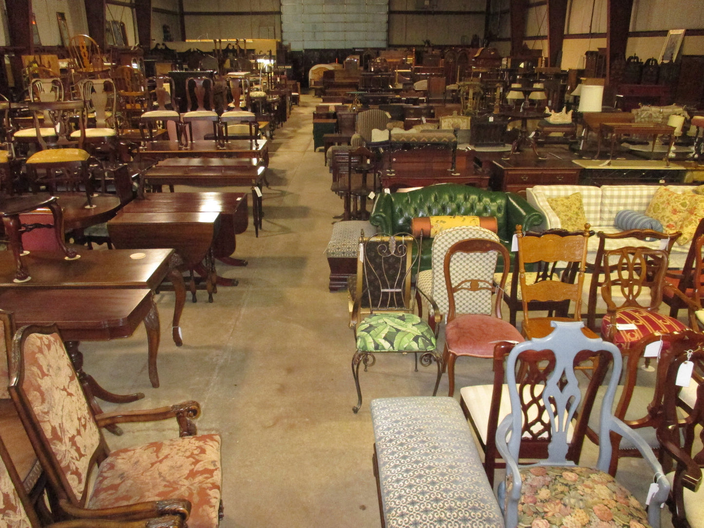 63569 Quality Decorator Sideboard Server Cabinet with Wine Rack Factory Finish