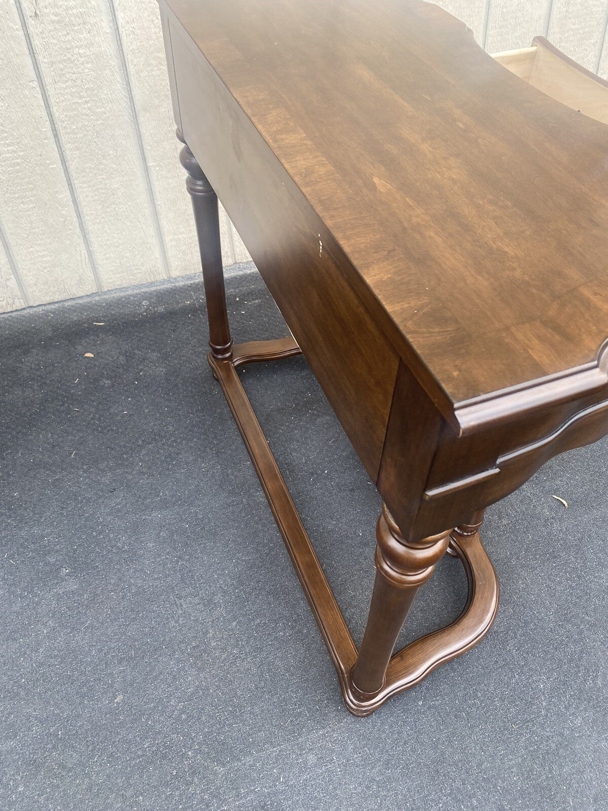 65613    ASHLEY Furniture Console Table Stand