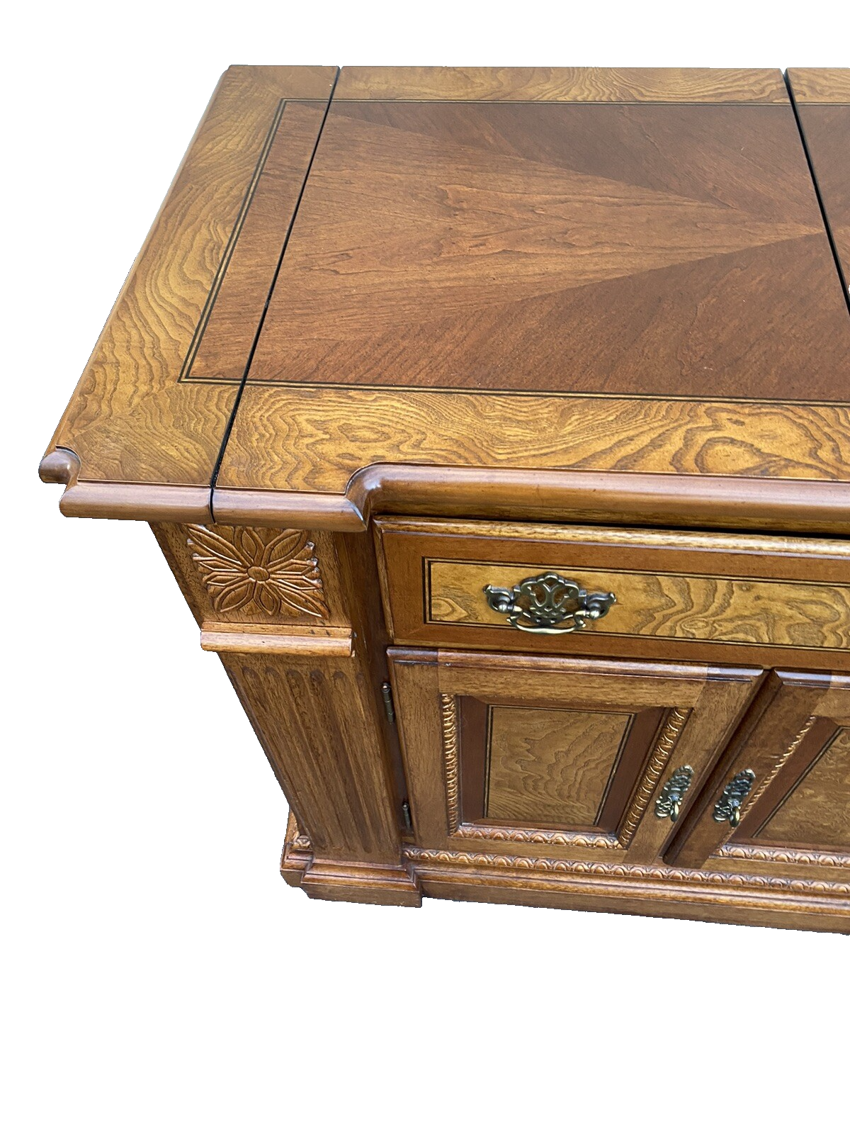 66098 Mahogany Universal Furniture Bar Cart Sideboard Server Cabinet