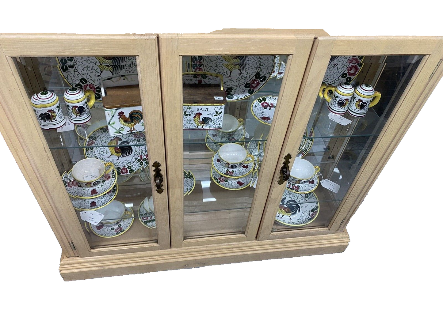 57044 PULASKI CURIO CHINA CABINET FACTORY Finish