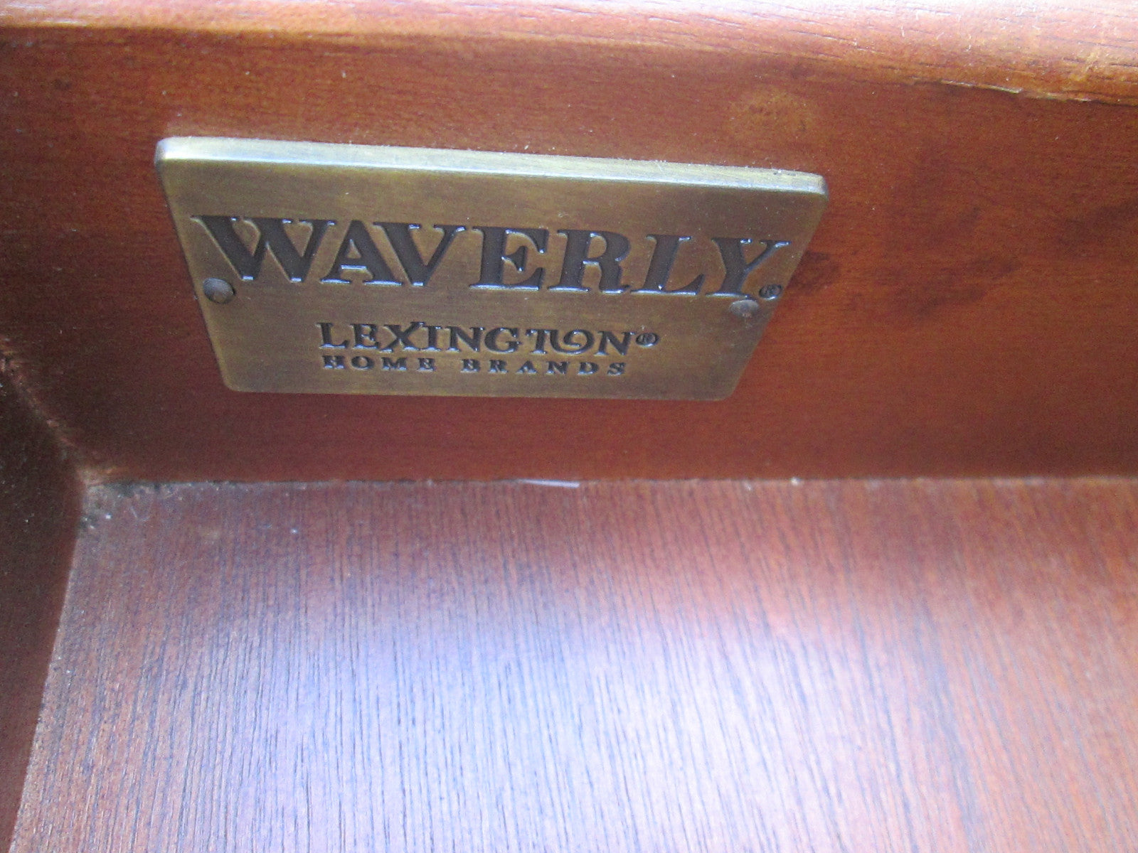 57287 LEXINGTON WAVERLY LARGE SIDEBOARD SERVER CABINET DRESSER W/ MIRROR