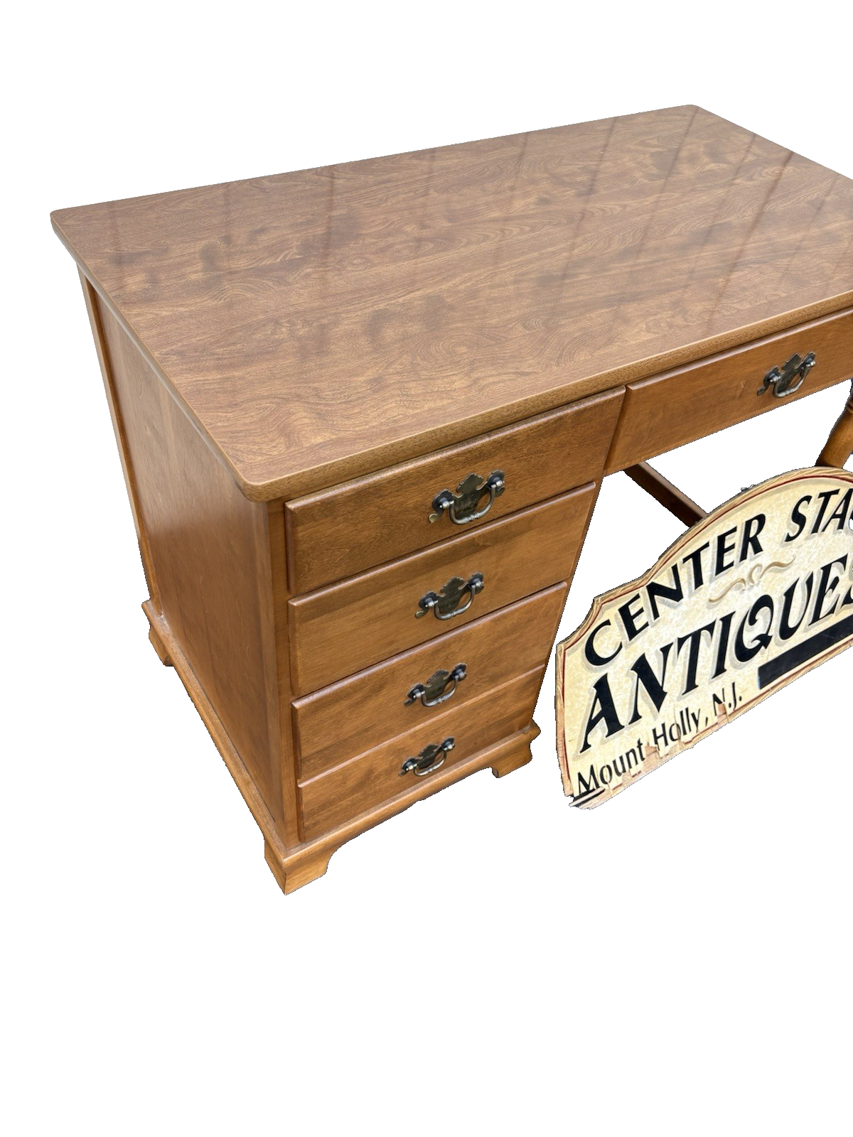 66812  ETHAN ALLEN Maple Office Desk Vanity