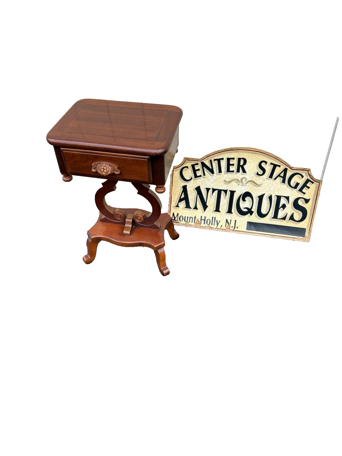 66726  DIXIE Furniture Mahogany Nightstand End Table Stand