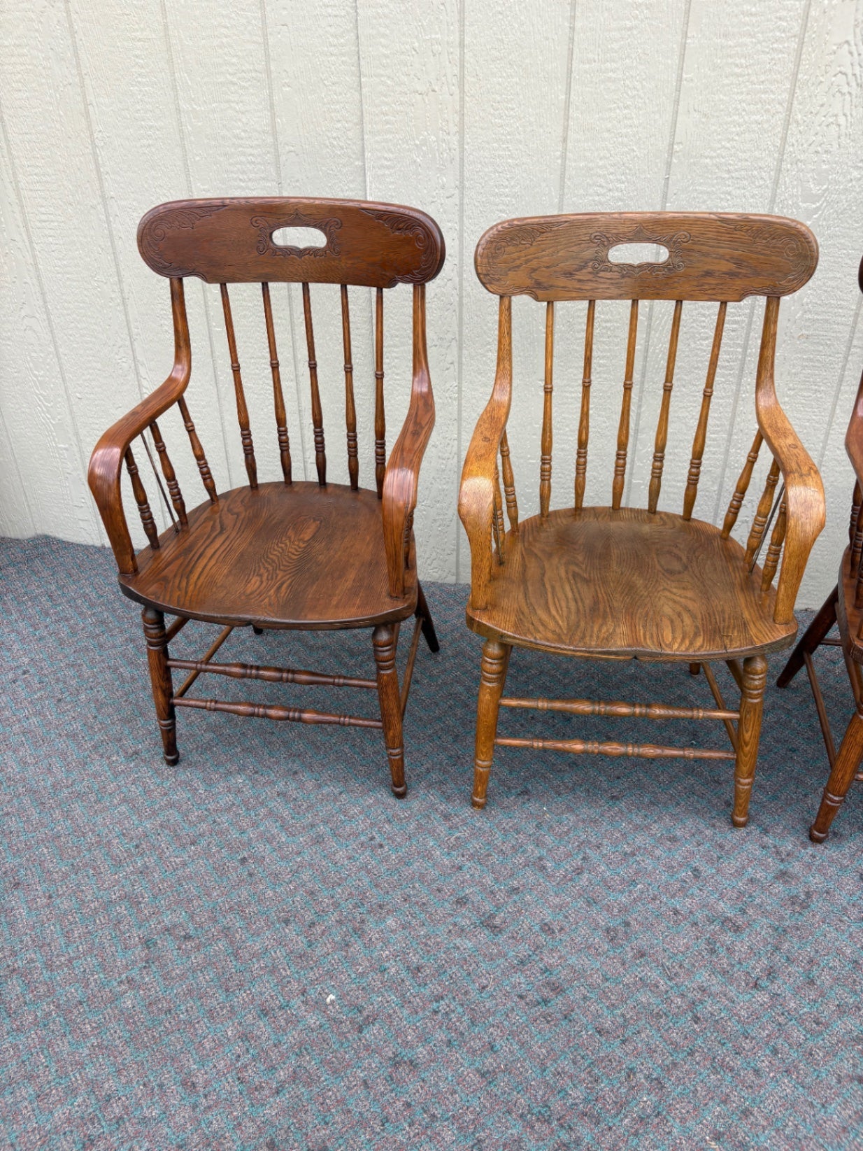 67669 Set of 4 Classic Oak Windsor Armchairs with Spindle Backs