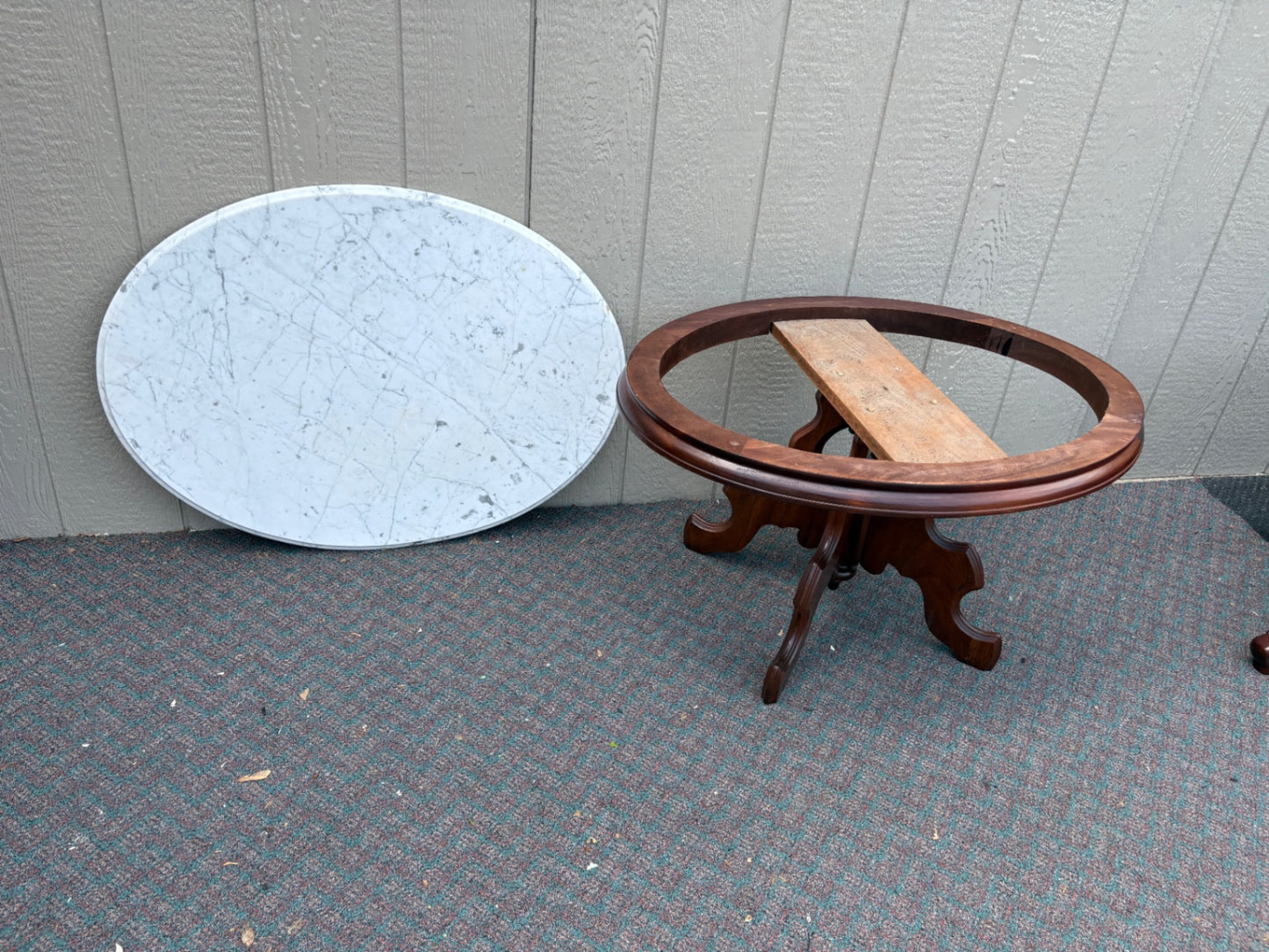 67775 Victorian Oval Marble Top Coffee Table with Mahogany Base
