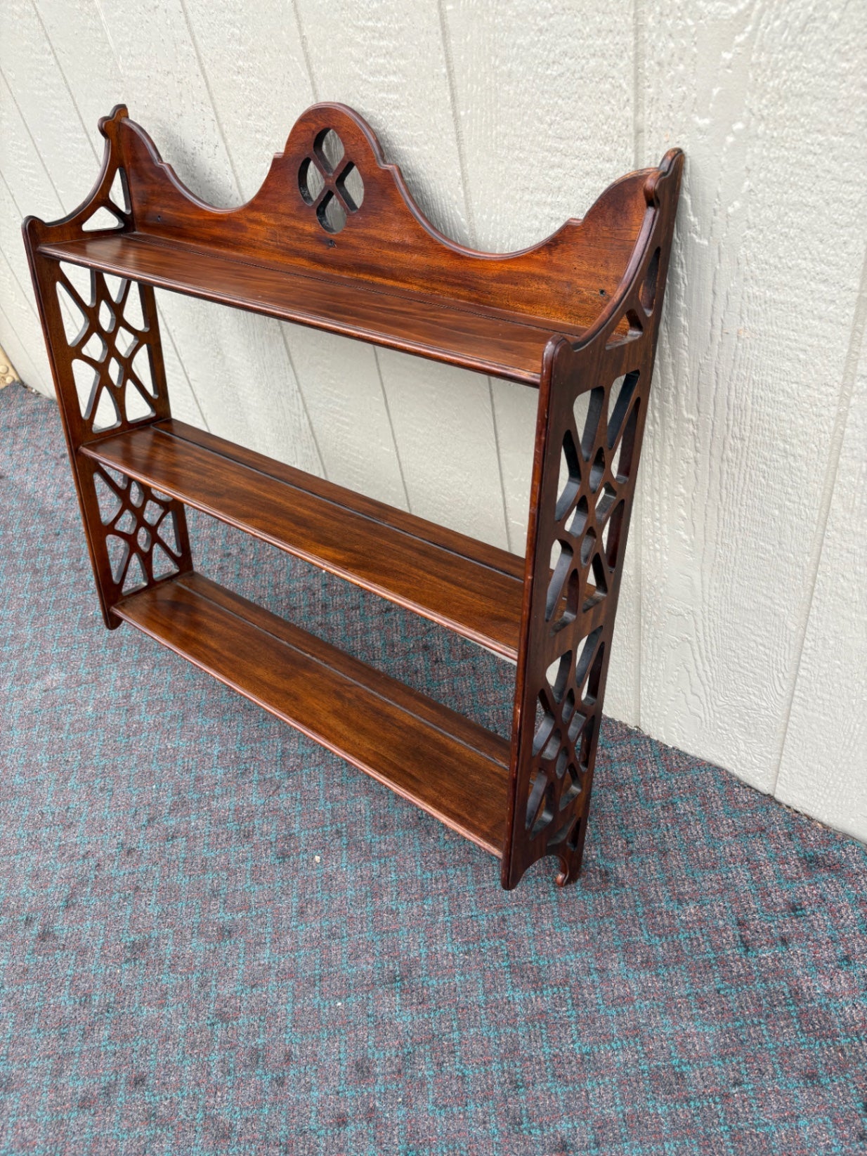 68112 Mahogany Wall Shelf with Lattice Sides and Scalloped Top