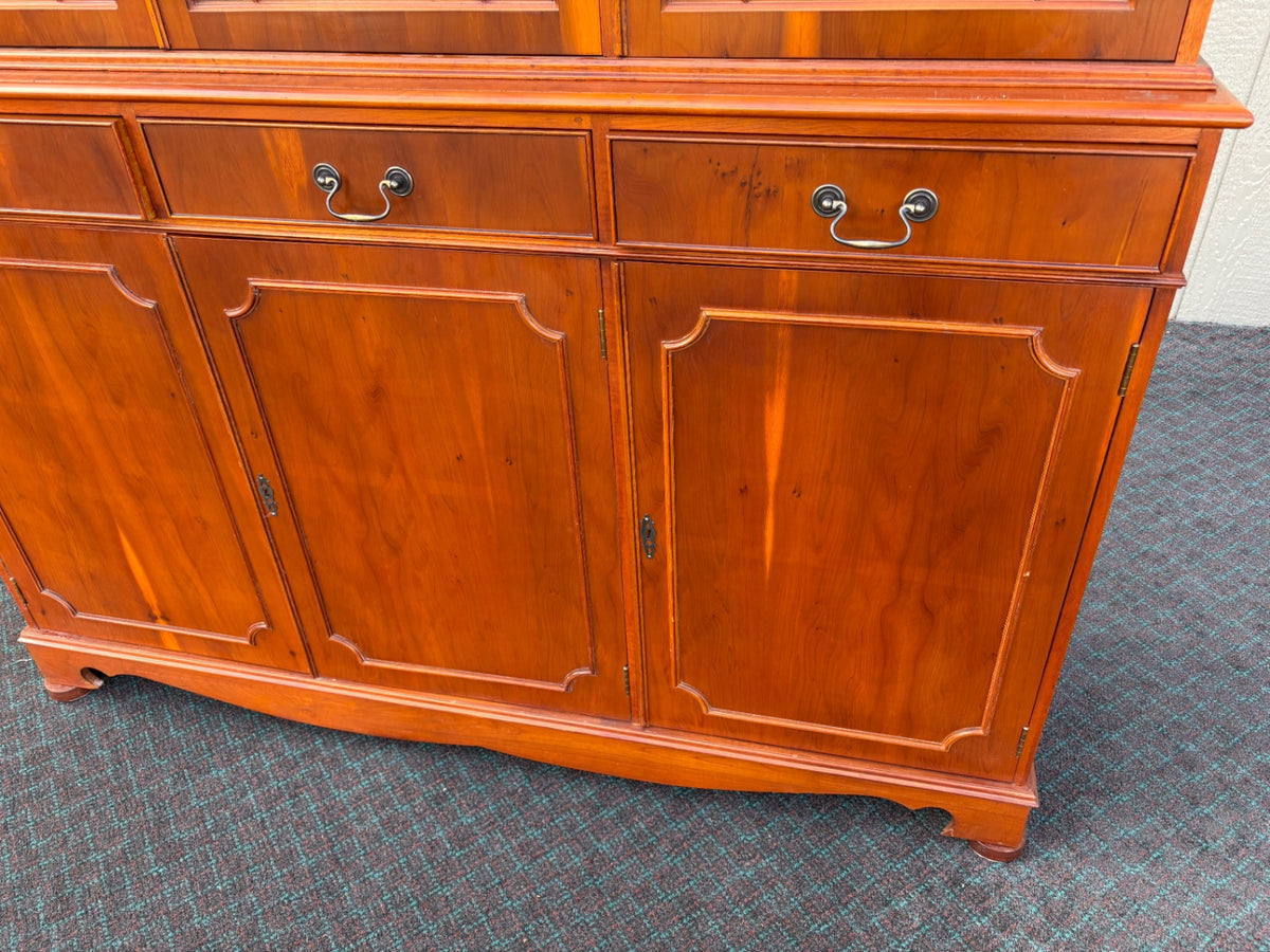 68159 Vintage Mahogany Breakfront China Cabinet with Glass Doors