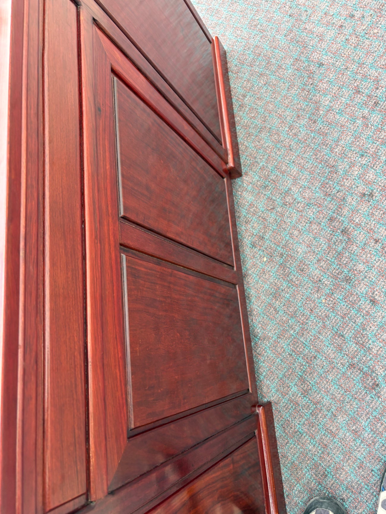 Oriental Executive Desk with Rich Mahogany Finish and Ample Storage