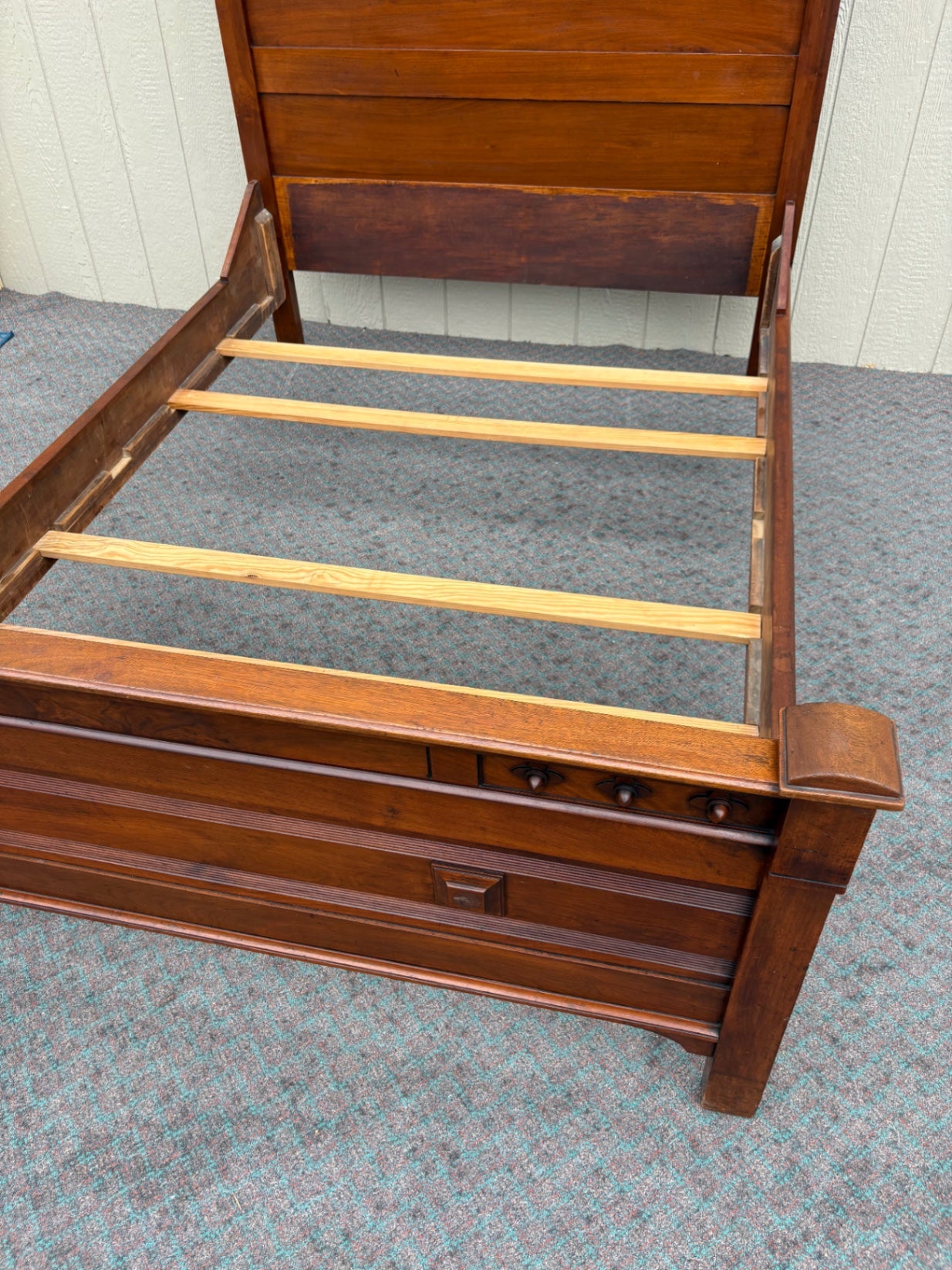 Victorian Full Size Bed with Carved Headboard and Footboard