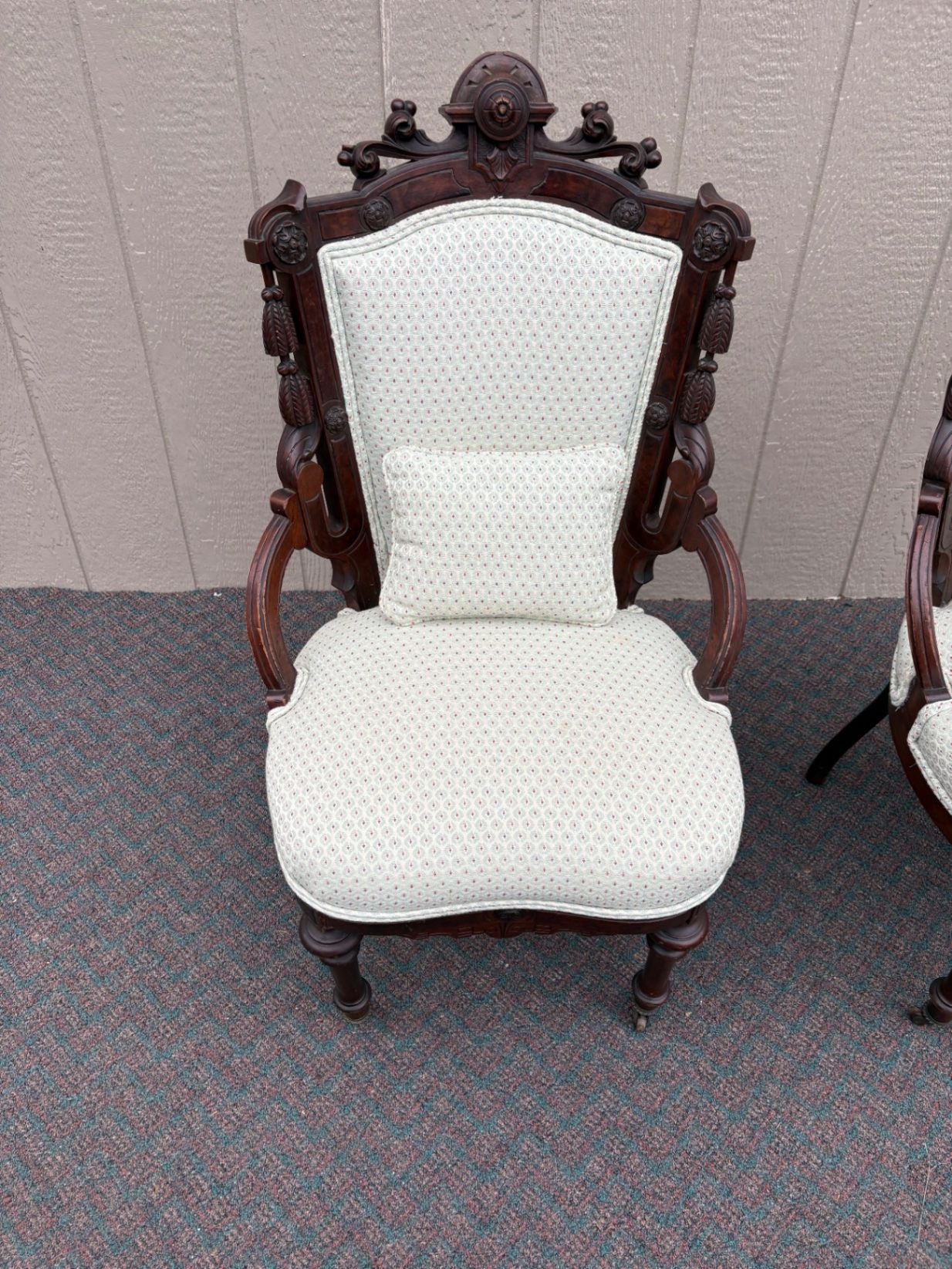 67621  Pair of Victorian Balloon-Back Chairs in Mahogany with Upholstery