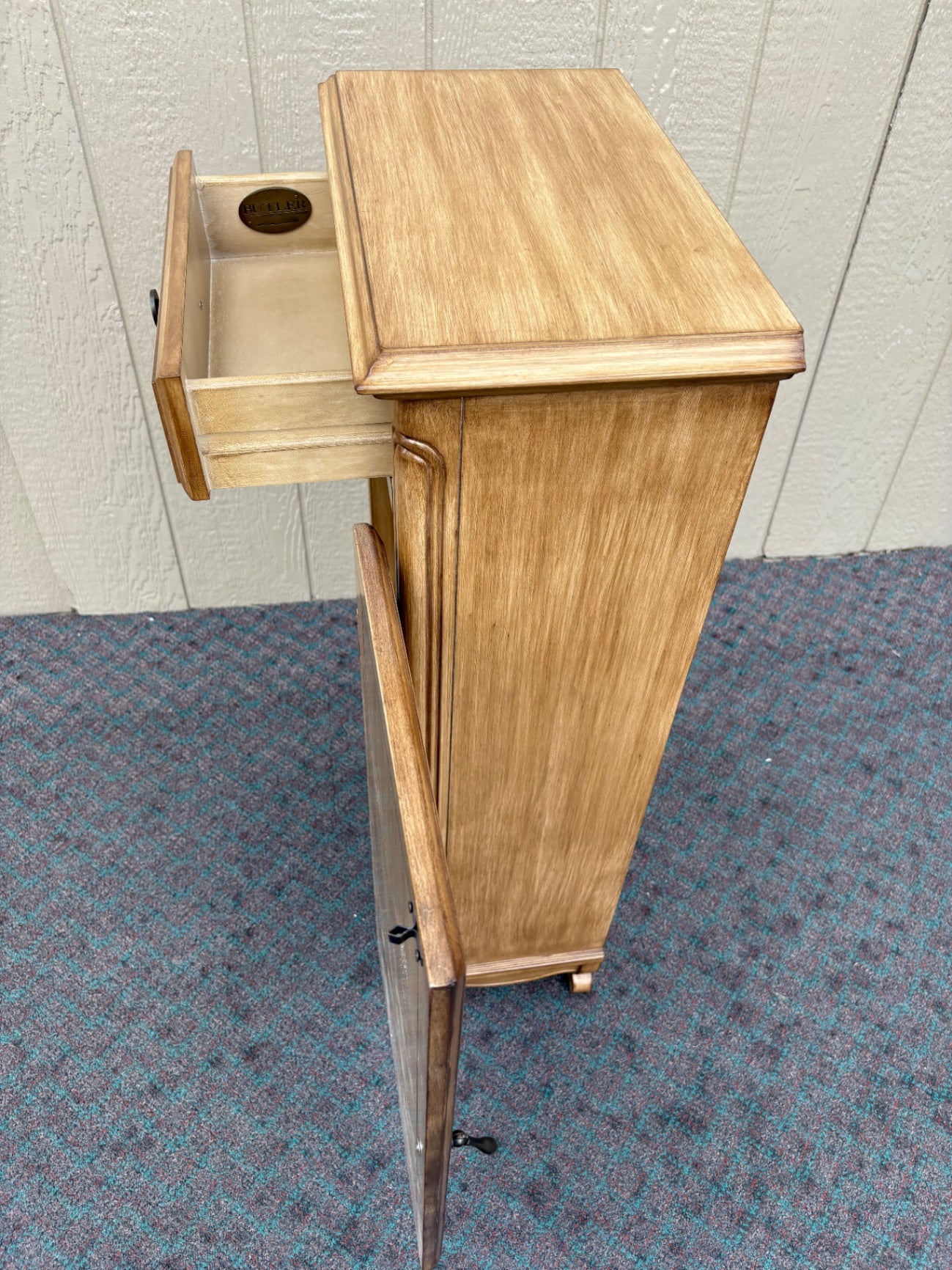 68031 Butler Traditional Wood Cabinet with Drawer and Door Storage