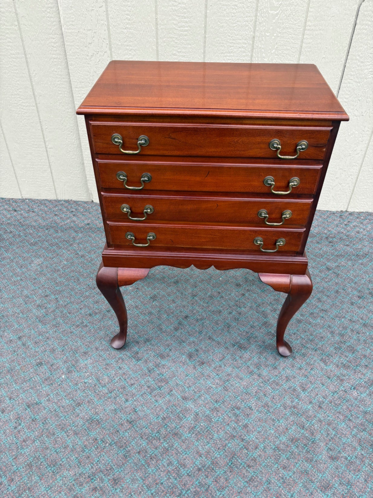 68109 Mahogany Queen Anne Style Silverware Chest with Cabriole Legs
